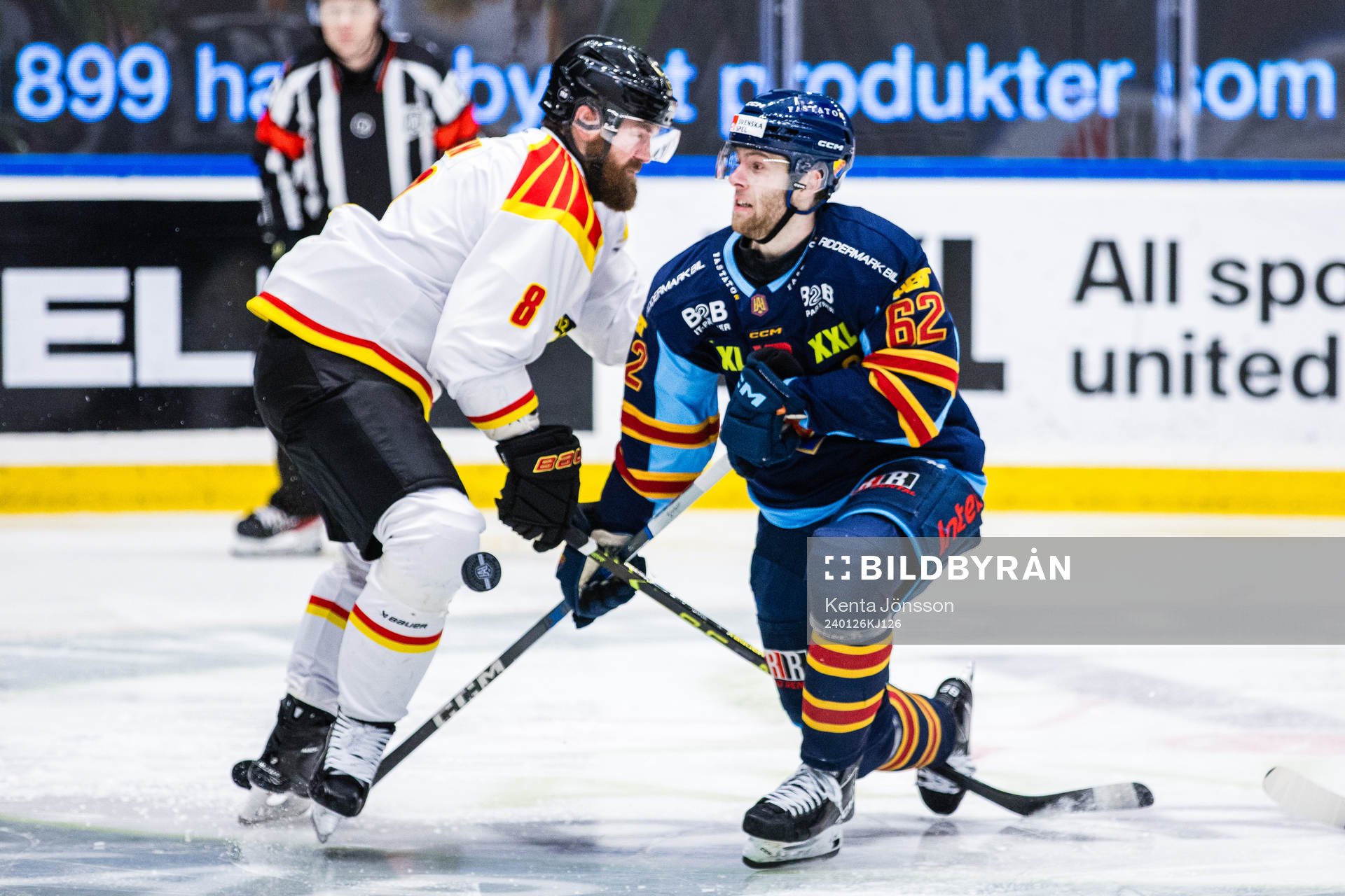 Brynäs Jordie Benn och Djurgårdens Wiktor Nilsson