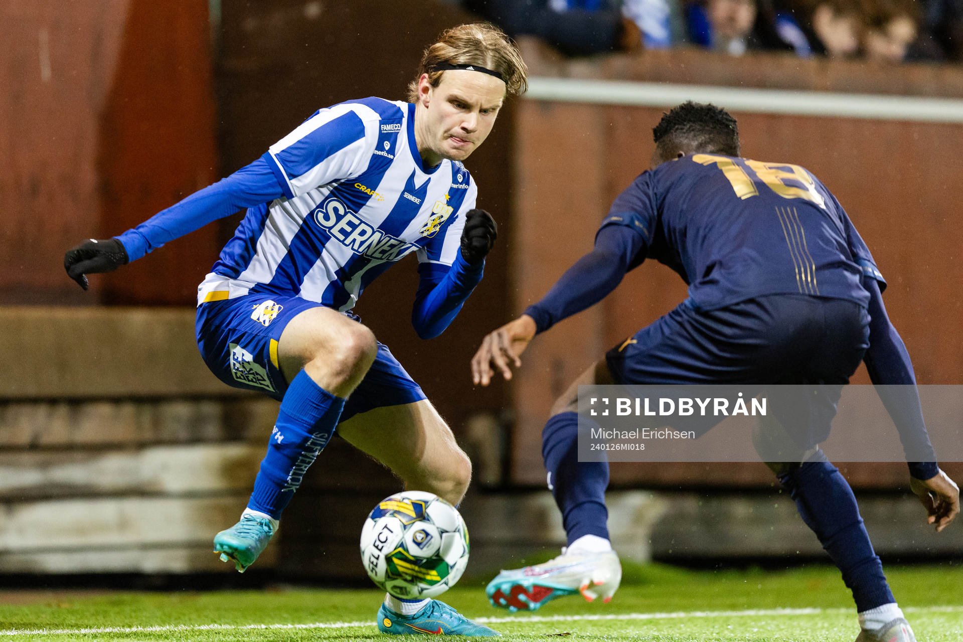 IFK Göteborgs Oscar Pettersson och Halmstads Naeem Mohammed