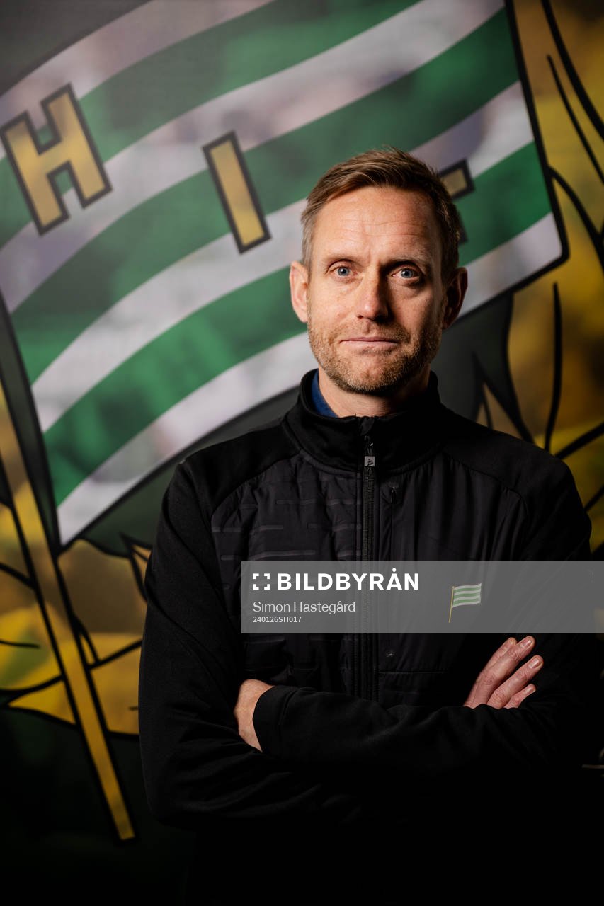 Hammarbys nya tränare Martin Sjögren poserar för porträtt under en porträttfotografering den 26 januari 2024 i Stockholm. 