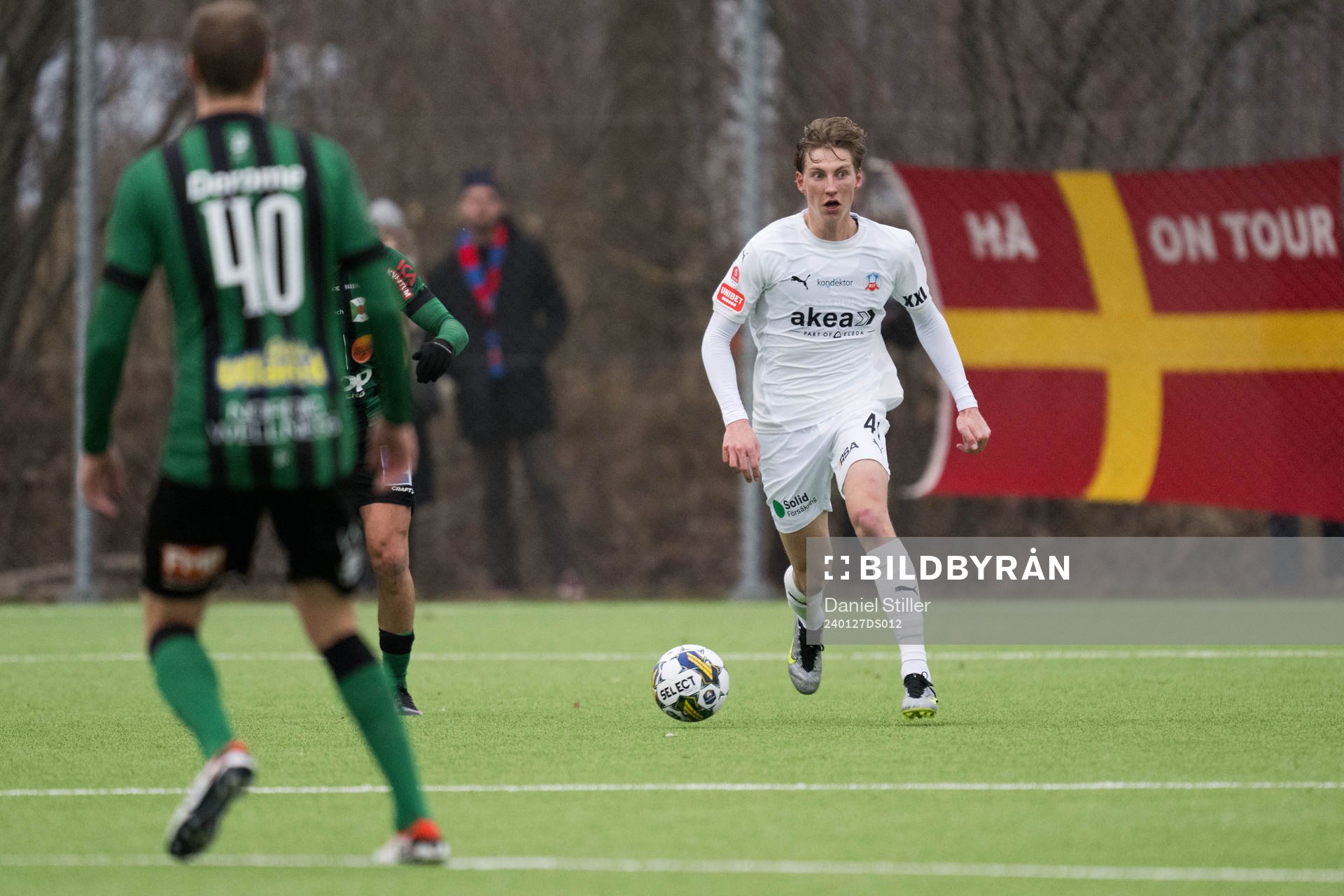 Helsingborgs Albin Sporrong under träningsmatchen i fotboll mellan Varberg och Helsingborg den 27 januari 2024 i Varberg. 