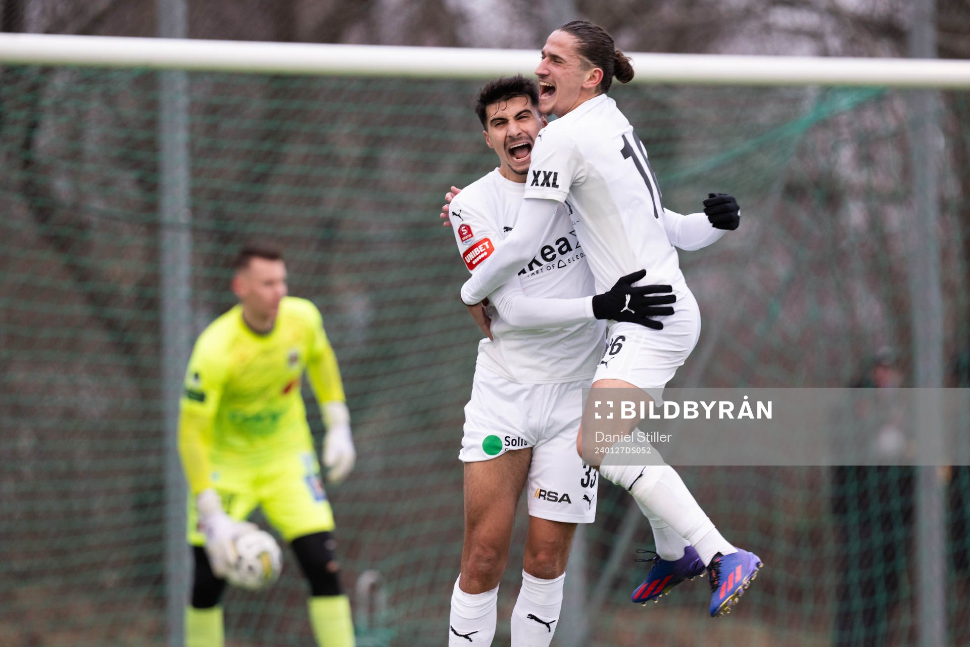 Helsingborgs Amar Muhsin gör 0-1 och jublar med Ervin