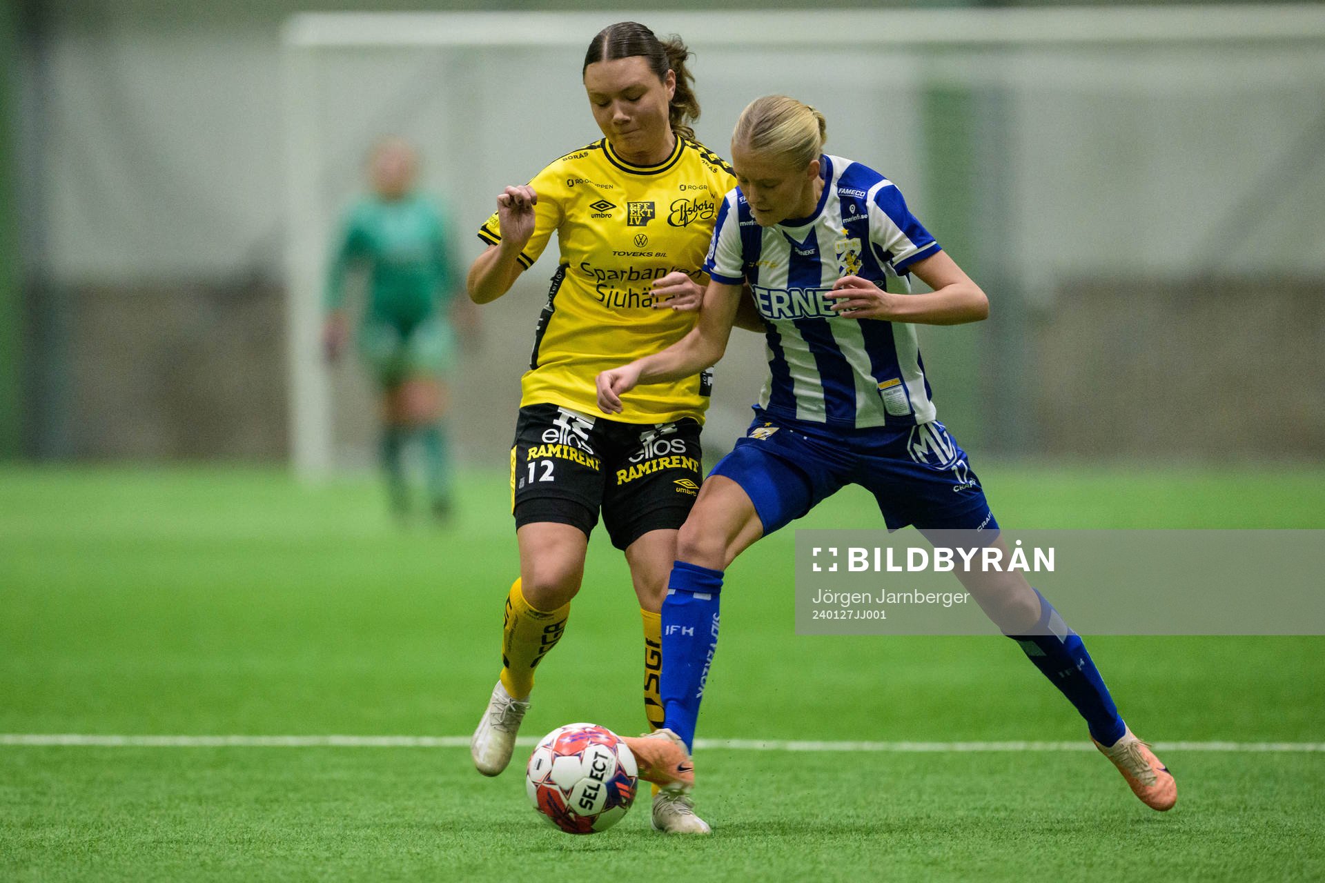 Elfsborgs Hedvig Petersson och IFK Göteborgs Filippa