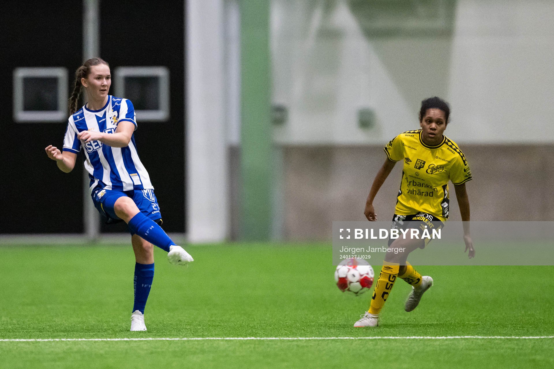 IFK Göteborgs Linn Törnberg och Elfsborgs Vanessa Lopez