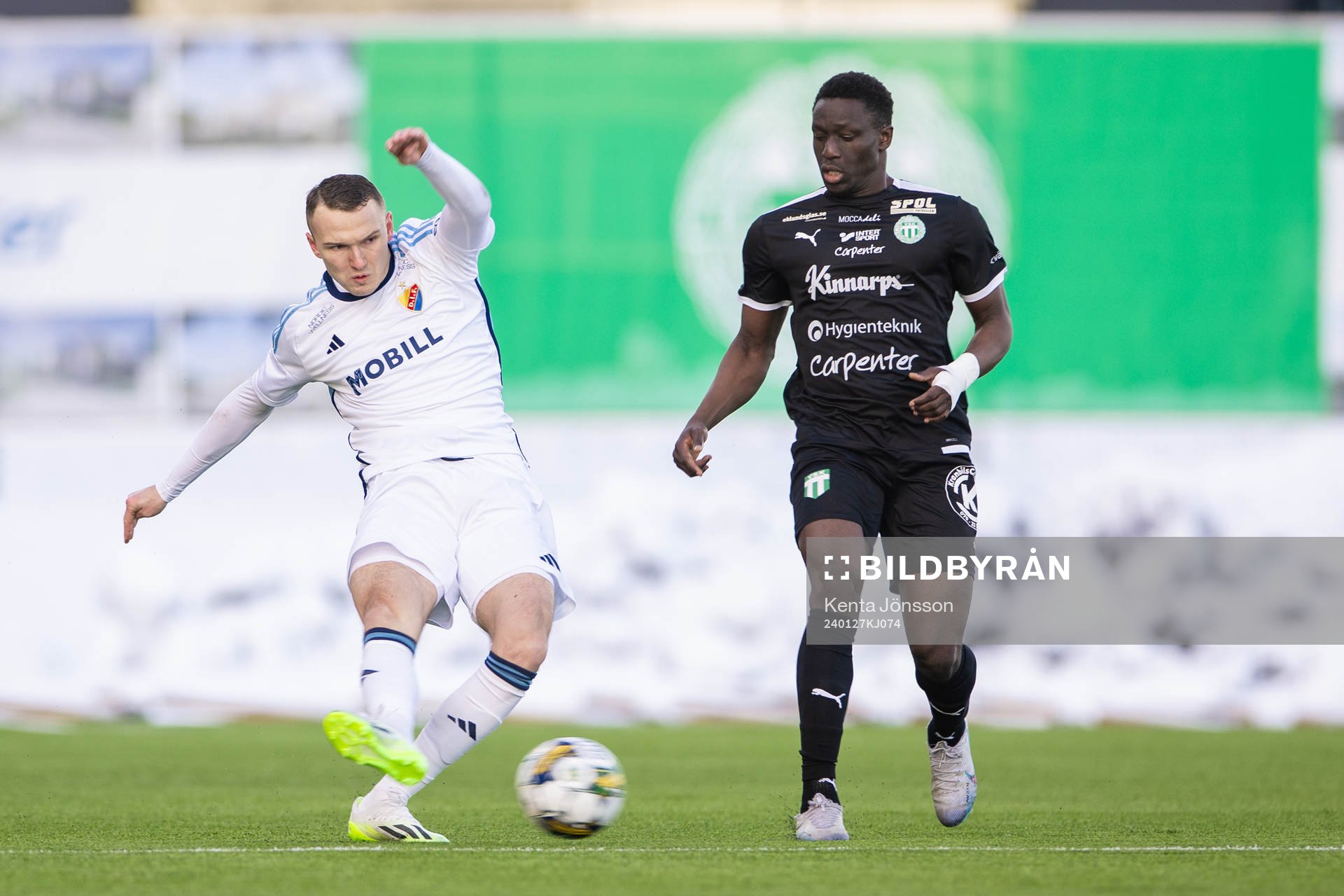 Djurgårdens Piotr Johansson och Västerås SKs Ibrahim