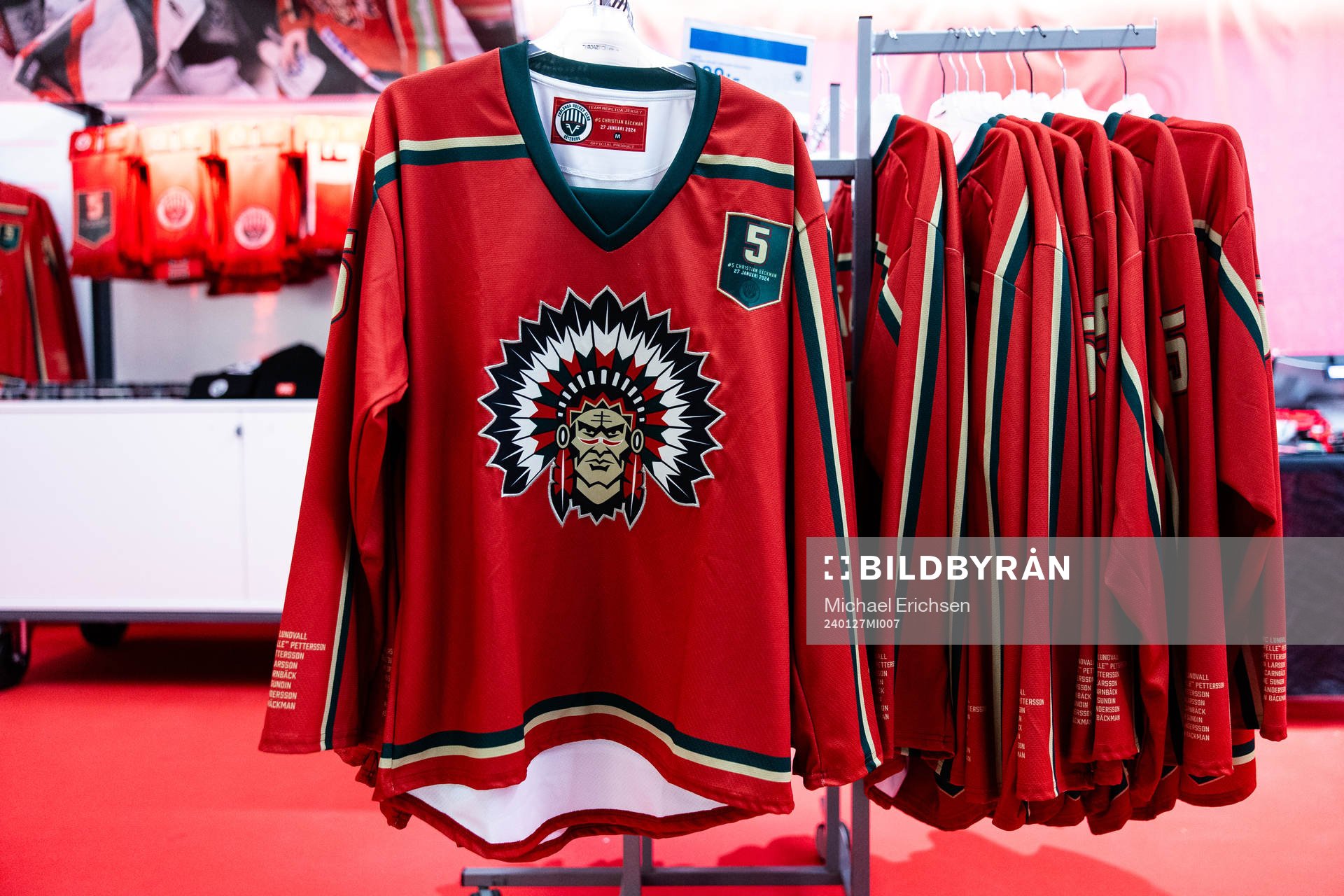 Replika tröjor med tidigare Frölunda spelaren Christian
