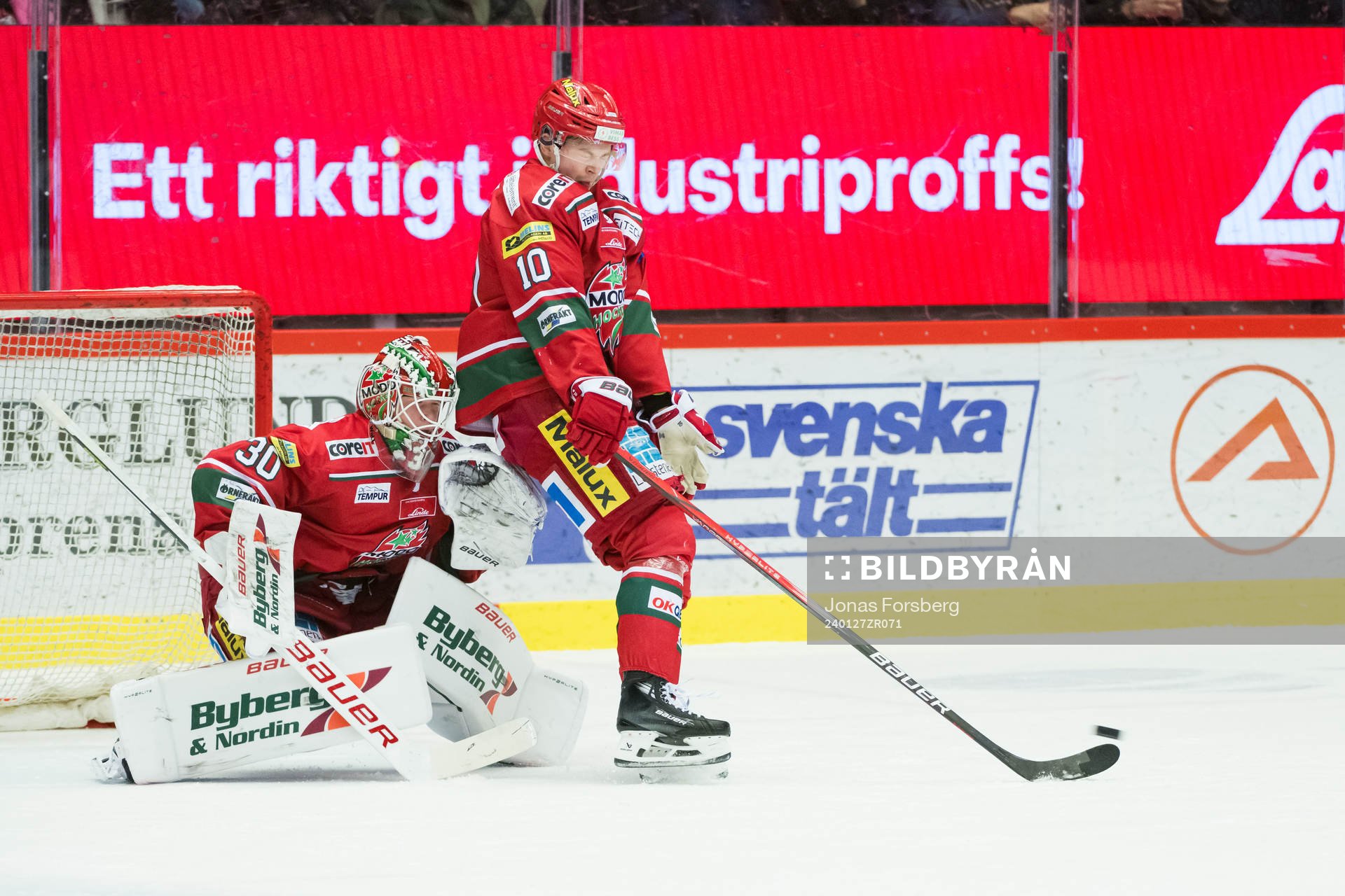 MoDos målvakt Lassi Lehtinen och Sampo Ranta