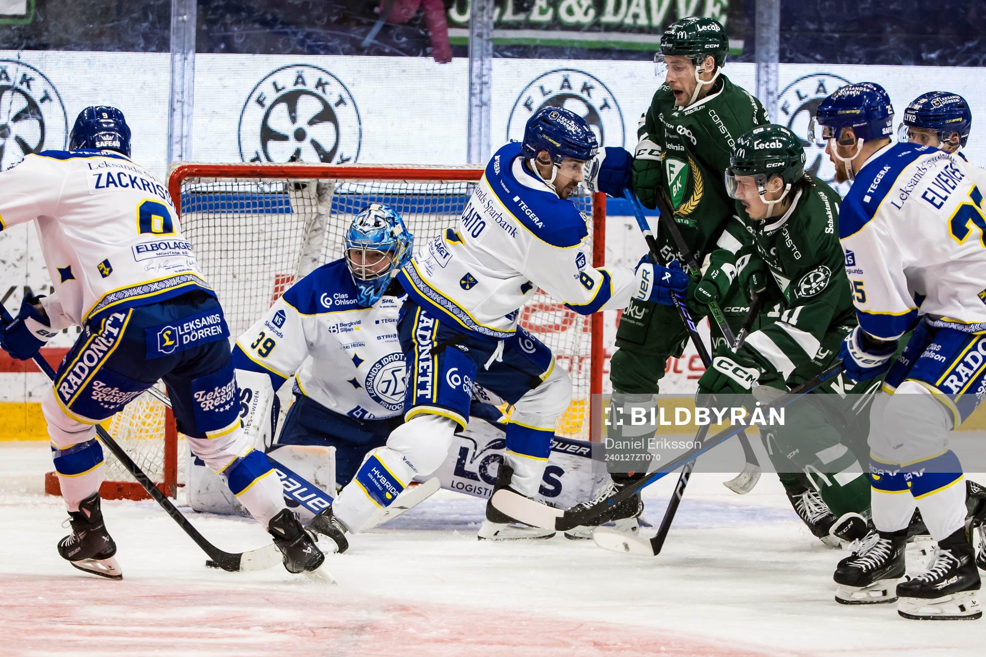 Leksands målvakt Filip Larsson och Matt Caito och
