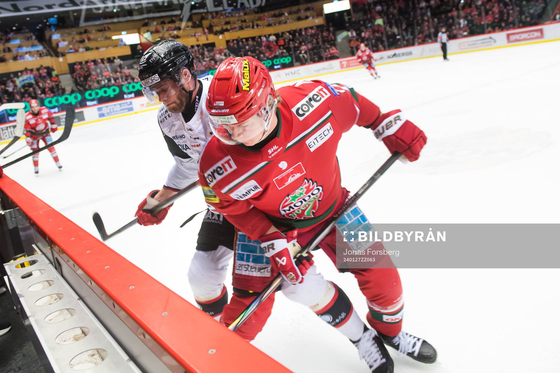 Malmö Redhawks Kim Rosdahl och MoDos Theodor Niederbach