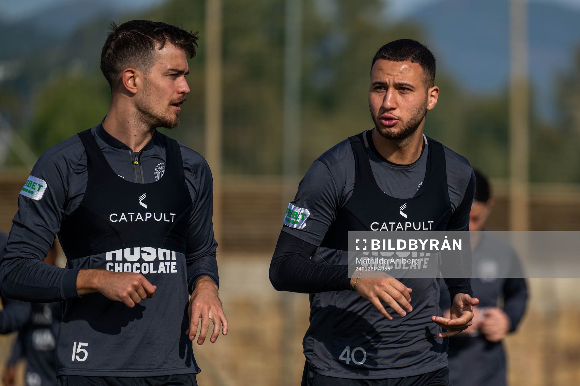 Pavle Vagic och Abdelrahman Boudah Saidi under en träning med Hammarby den 28 januari 2024 i Marbella. 
