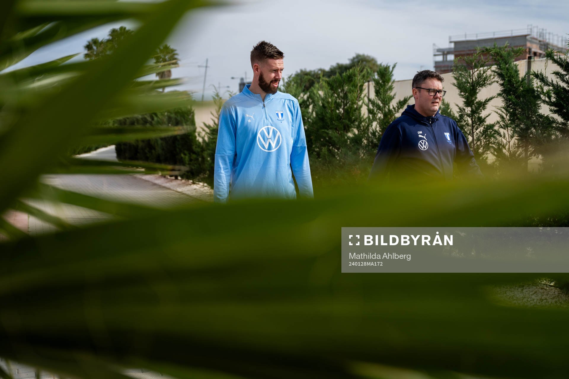 Pontus Jansson och materialförvaltare Daniel Möller