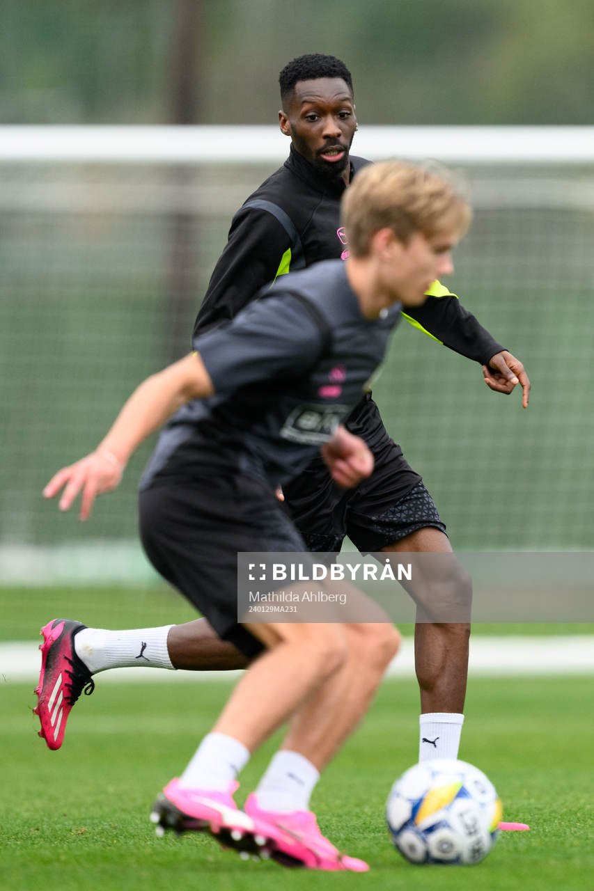 Blair Sebastian Turgott under en träning med Häcken den 29 januari 2024 i Marbella. 
