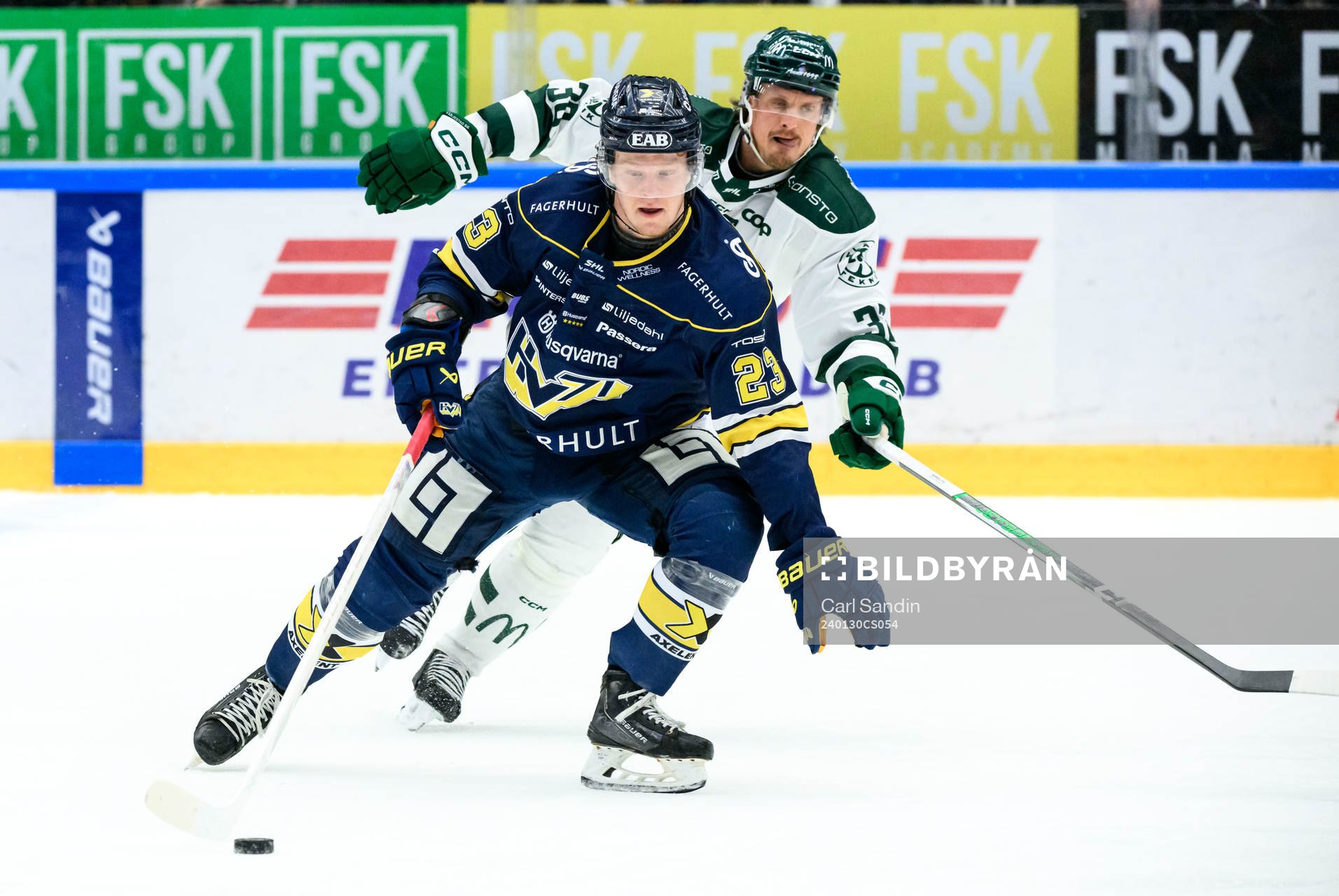 HV71s Åke Stakkestad och Färjestads Magnus Nygren