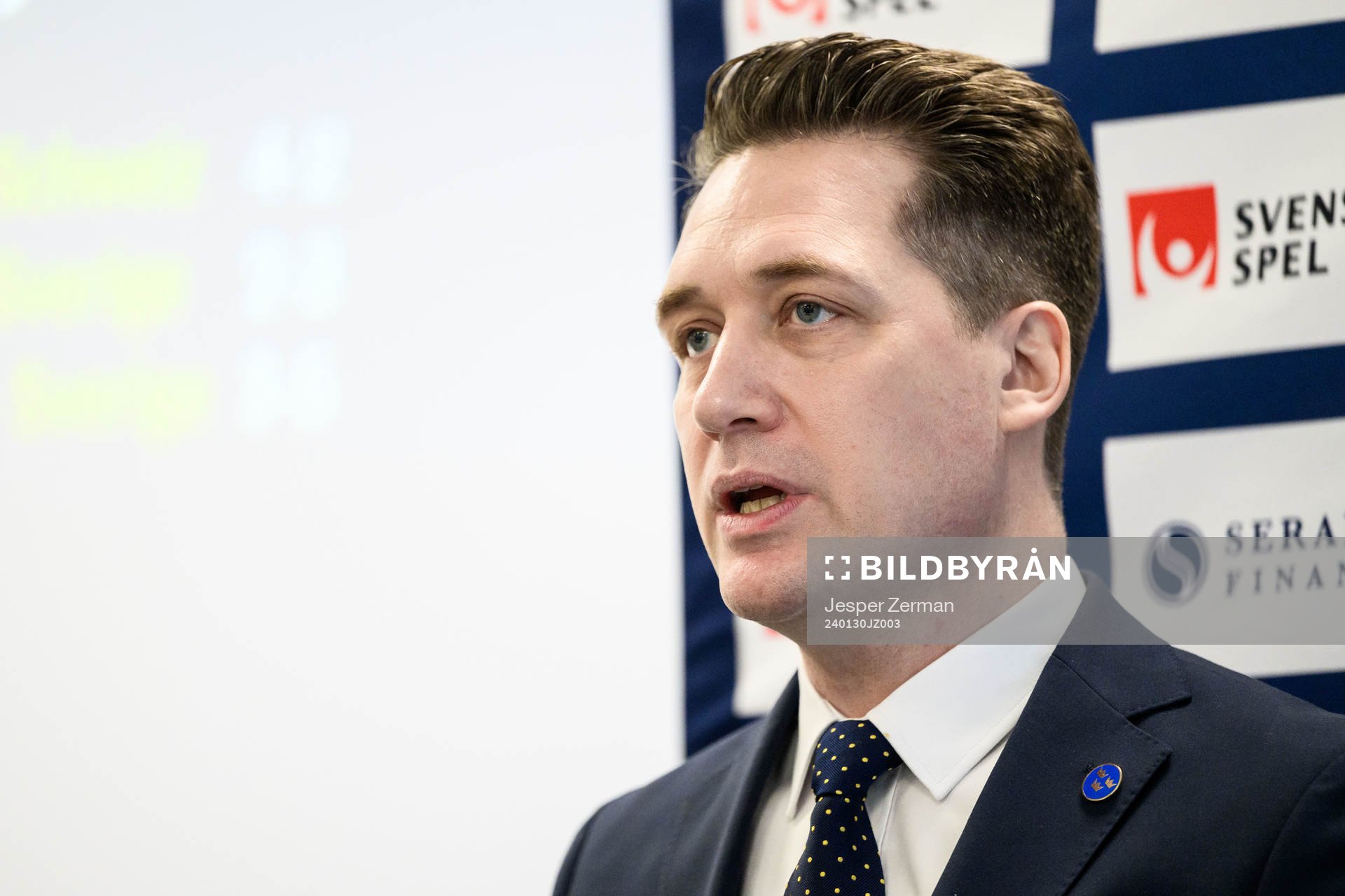 Tre Kronors förbundskapten Sam Hallam