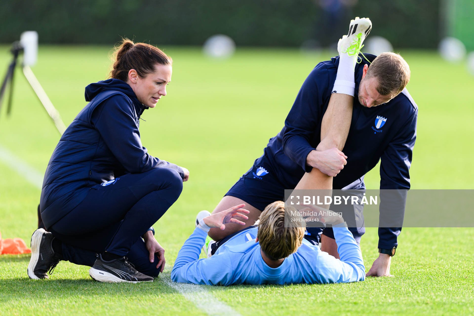 Malmö FFs läkare Amanda Lahti, Jens Stryger Larsen och