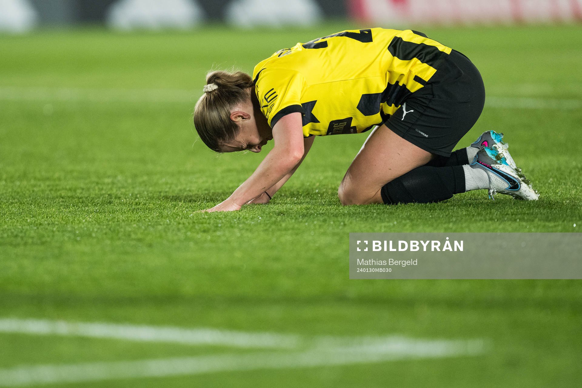 Anna Anvegård of Häcken in pain