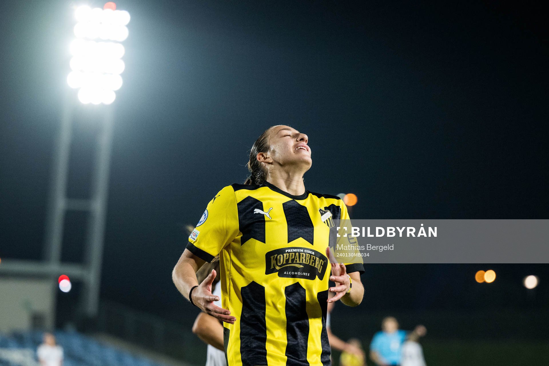 Rusul Rosa Kafaji of Häcken reacts