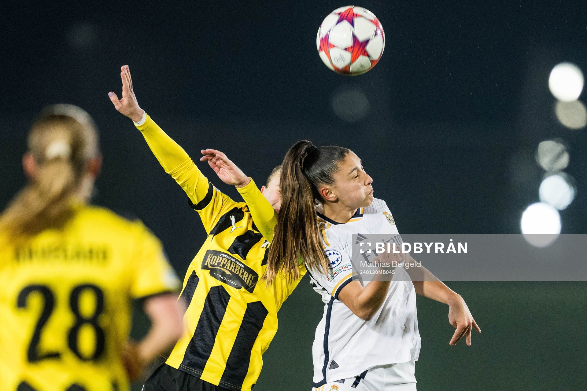Filippa Curmark of Häcken and Olaya of Real Madrid