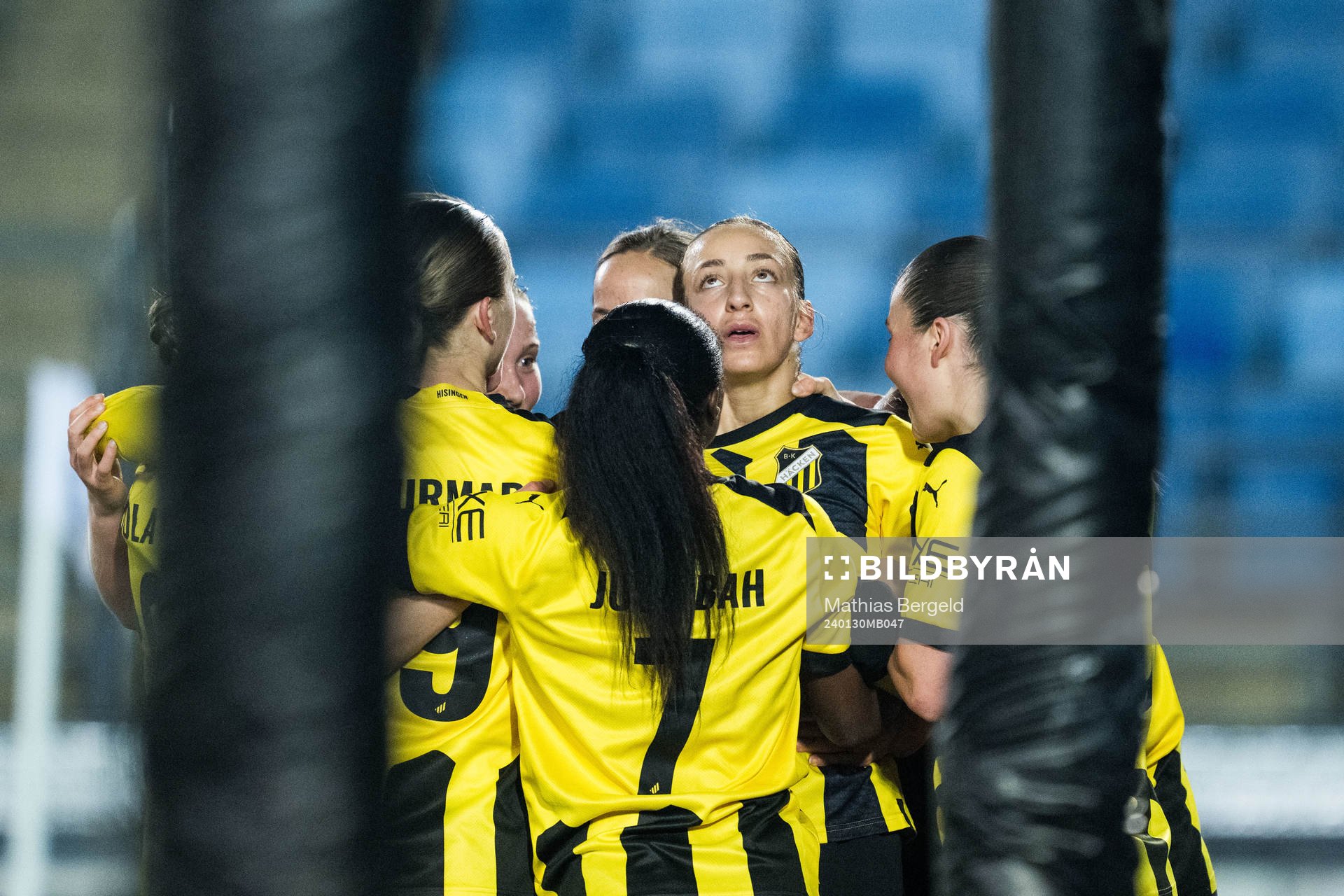 Rusul Rosa Kafaji of Häcken celebrates with teammates