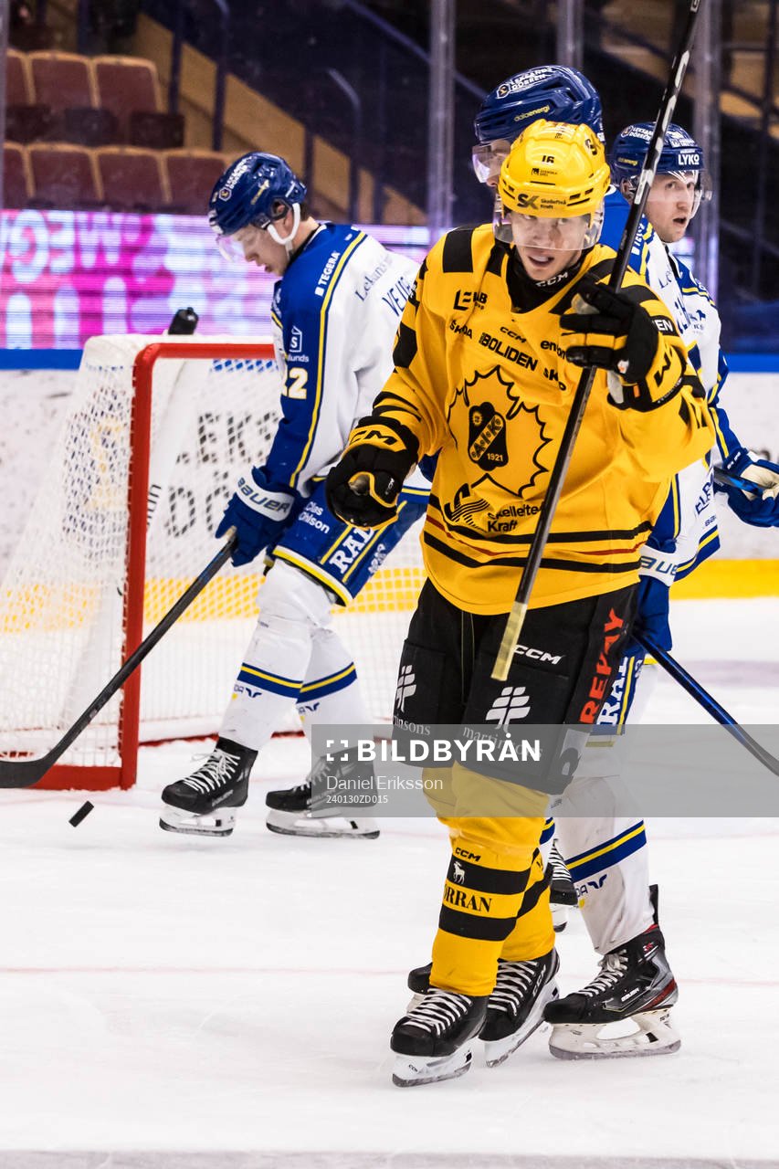 Skellefteås Linus Lindström jublar