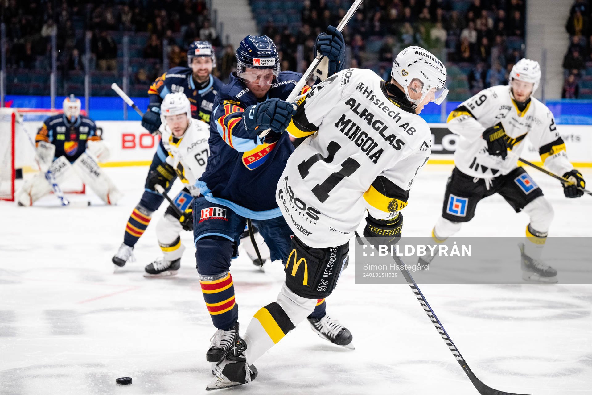 Djurgårdens Jakob Ragnarsson och Västerås Trevor Mingoia