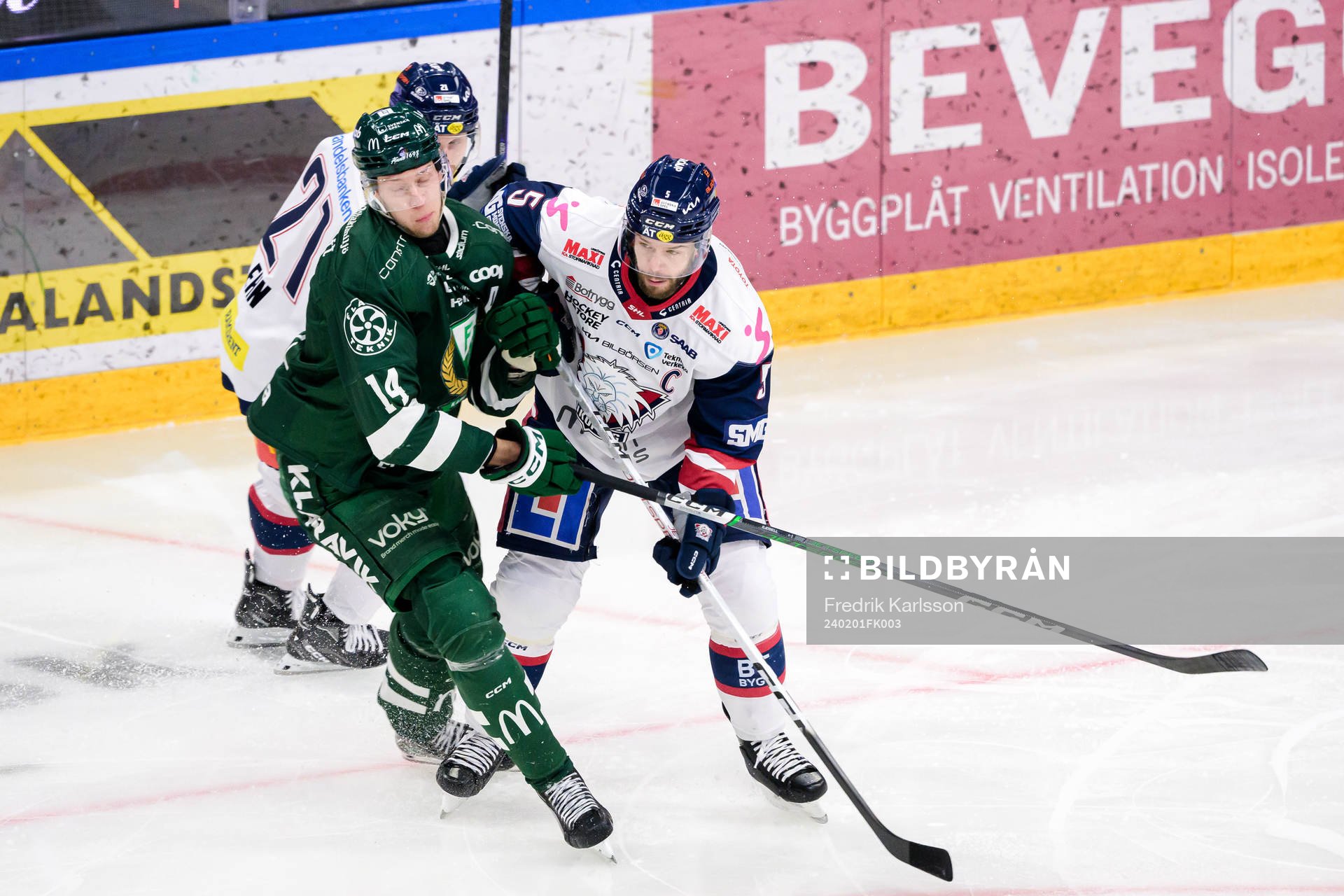 Färjestads Victor Ejdsell och Linköpings Oscar Fantenberg