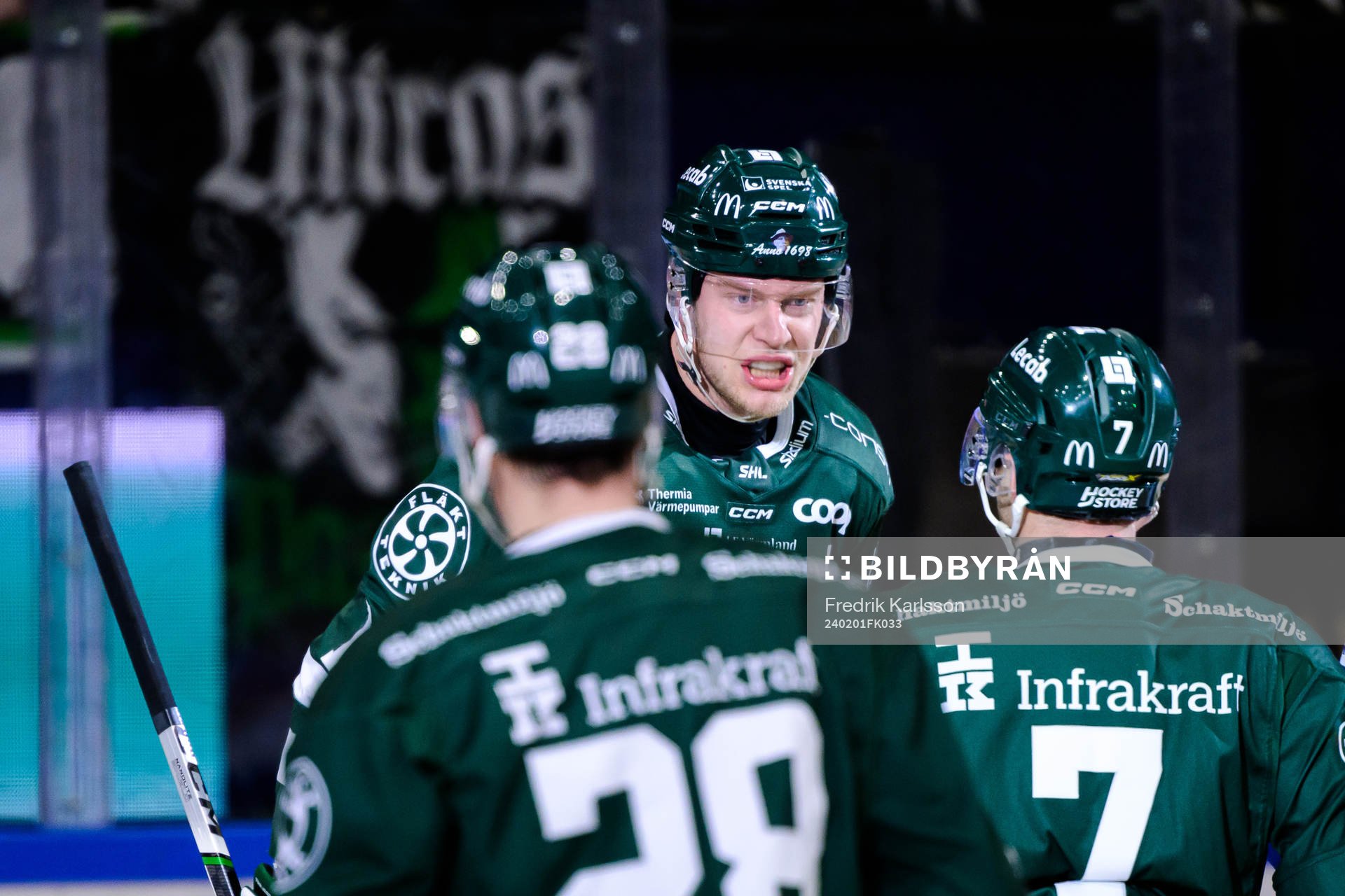 Färjestads Victor Ejdsell jublar