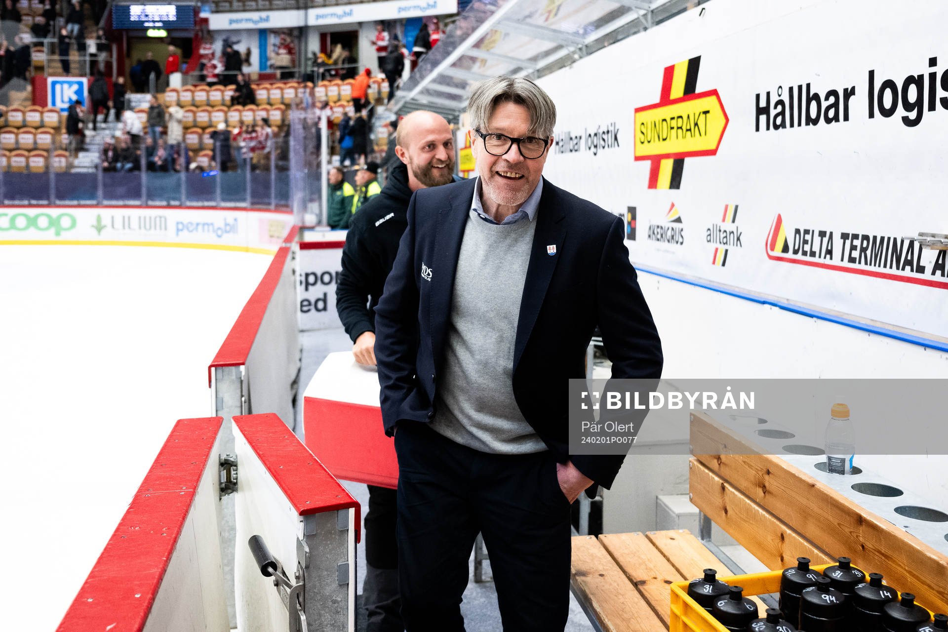 Timrås tränare Anders Karlsson jublar
