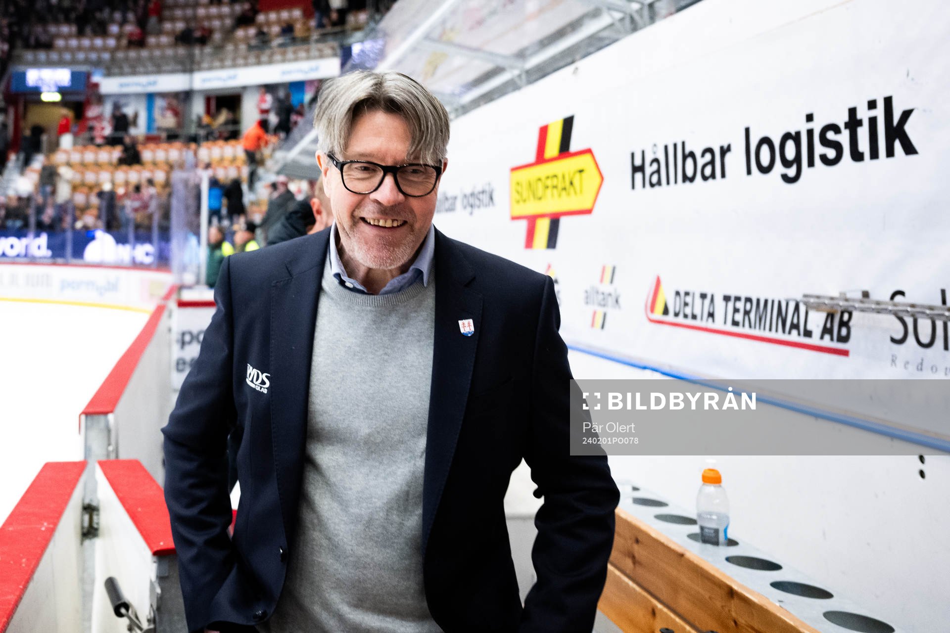 Timrås tränare Anders Karlsson jublar