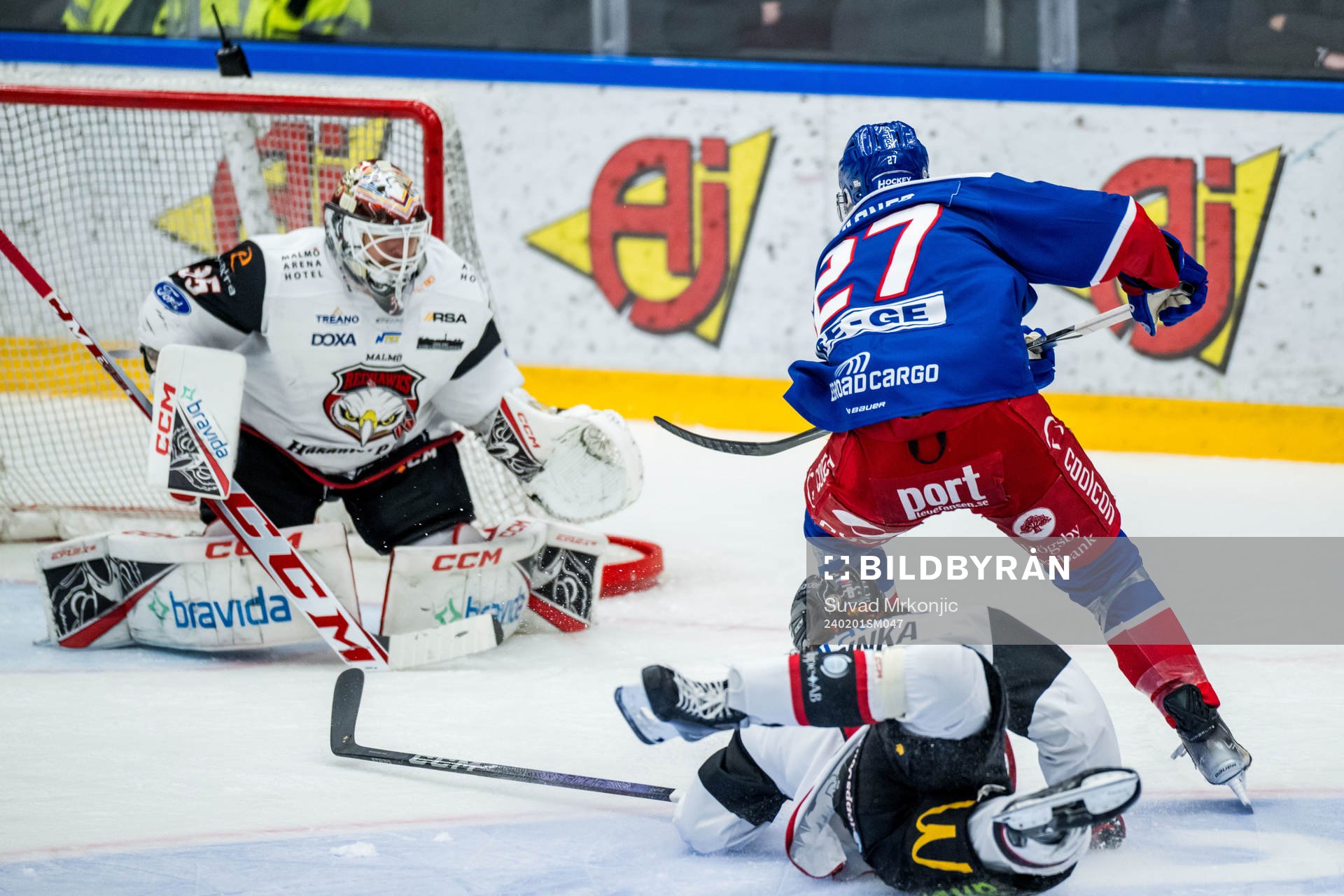 Malmö Redhawks målvakt Adam Werner och Oskarshamns Austin