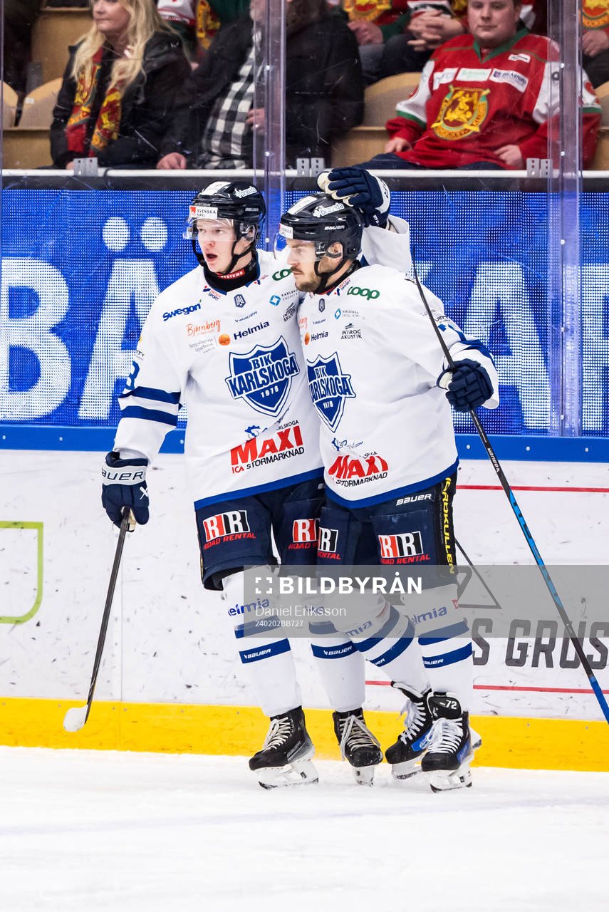 Karlskogas Viktor Lennartsson jublar