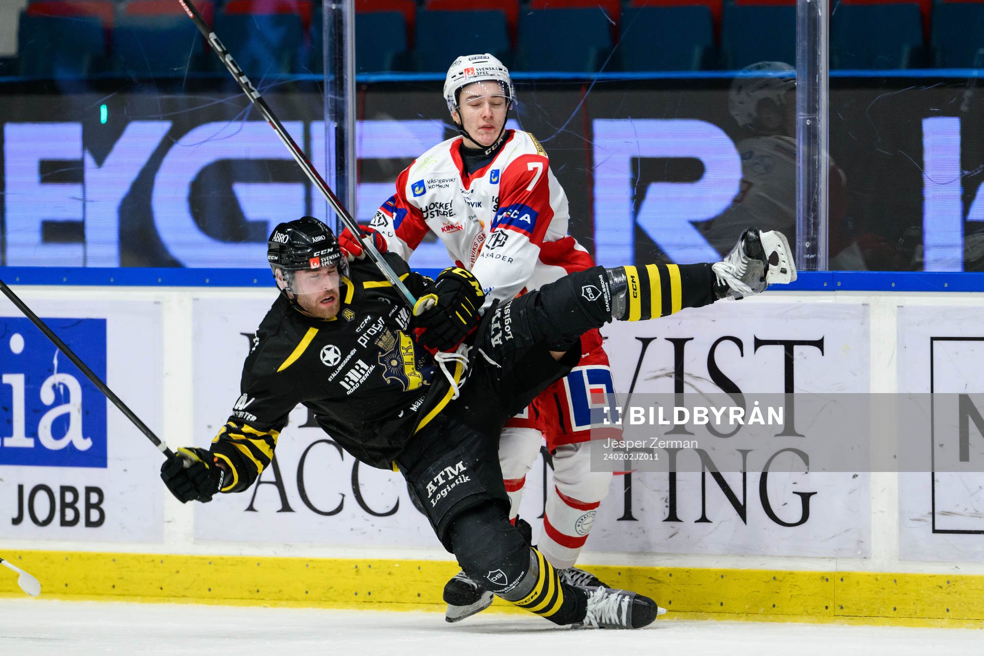 AIKs Hampus Falk och Västerviks Wille Edström