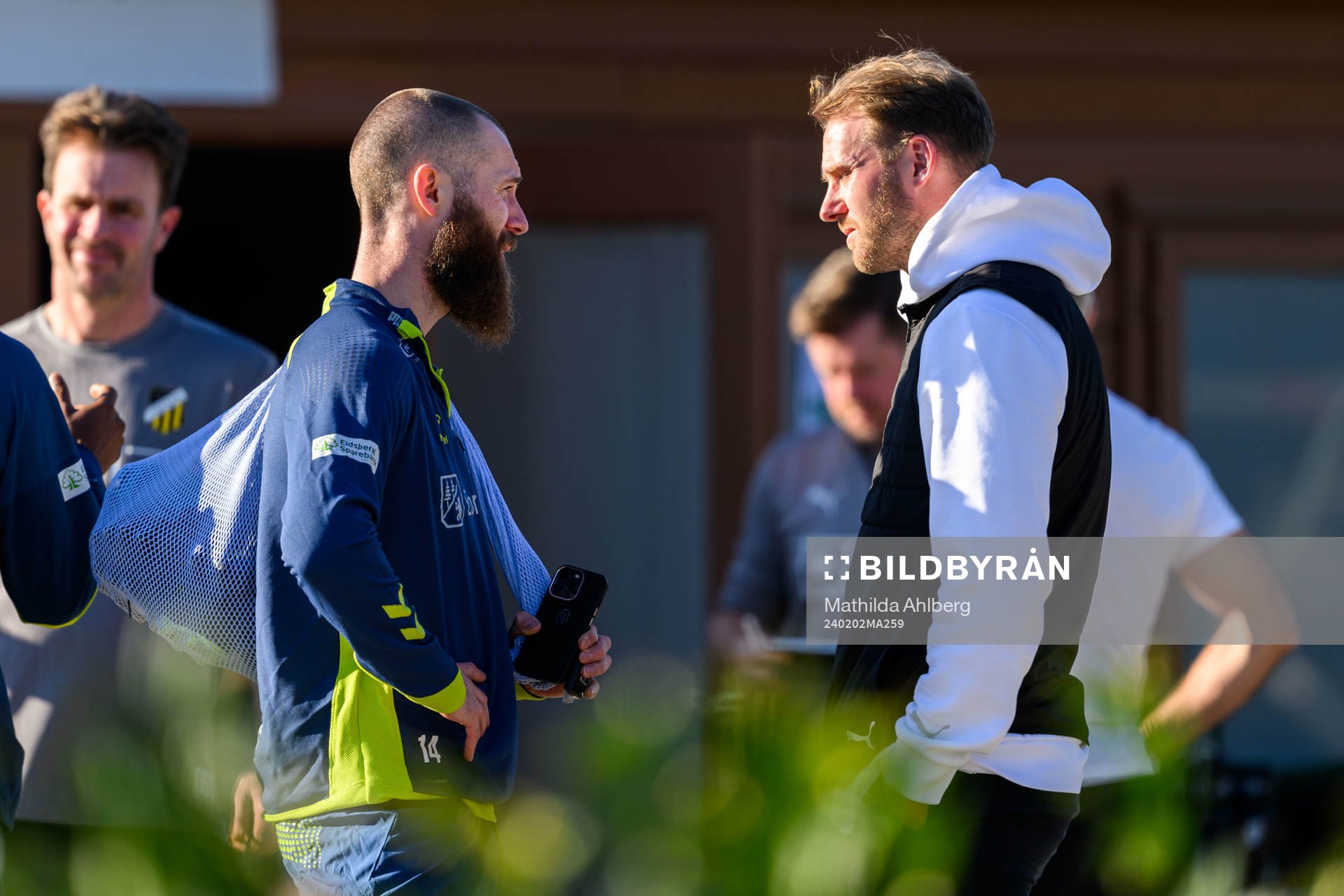 Jo Inge Berget of Sarpsborg and Assistant coach Ola Toivonen of Malmö FF during the Friendly match between Tromsø and BK Häcken on February 2, 2024 in Marbella .