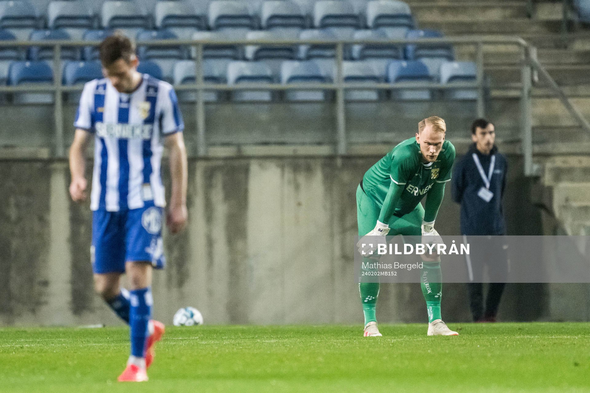 Goalkeeper Pontus Dahlberg of IFK Göteborg looks dejected