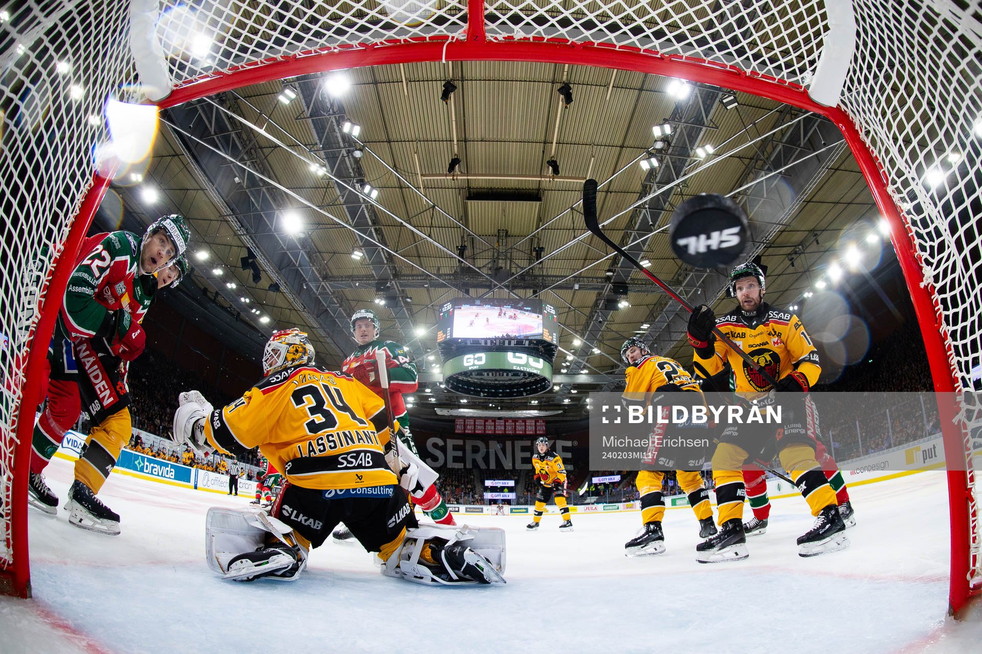 Frölundas Christian Folin skjuter 2-0 i mål bakom Luleås