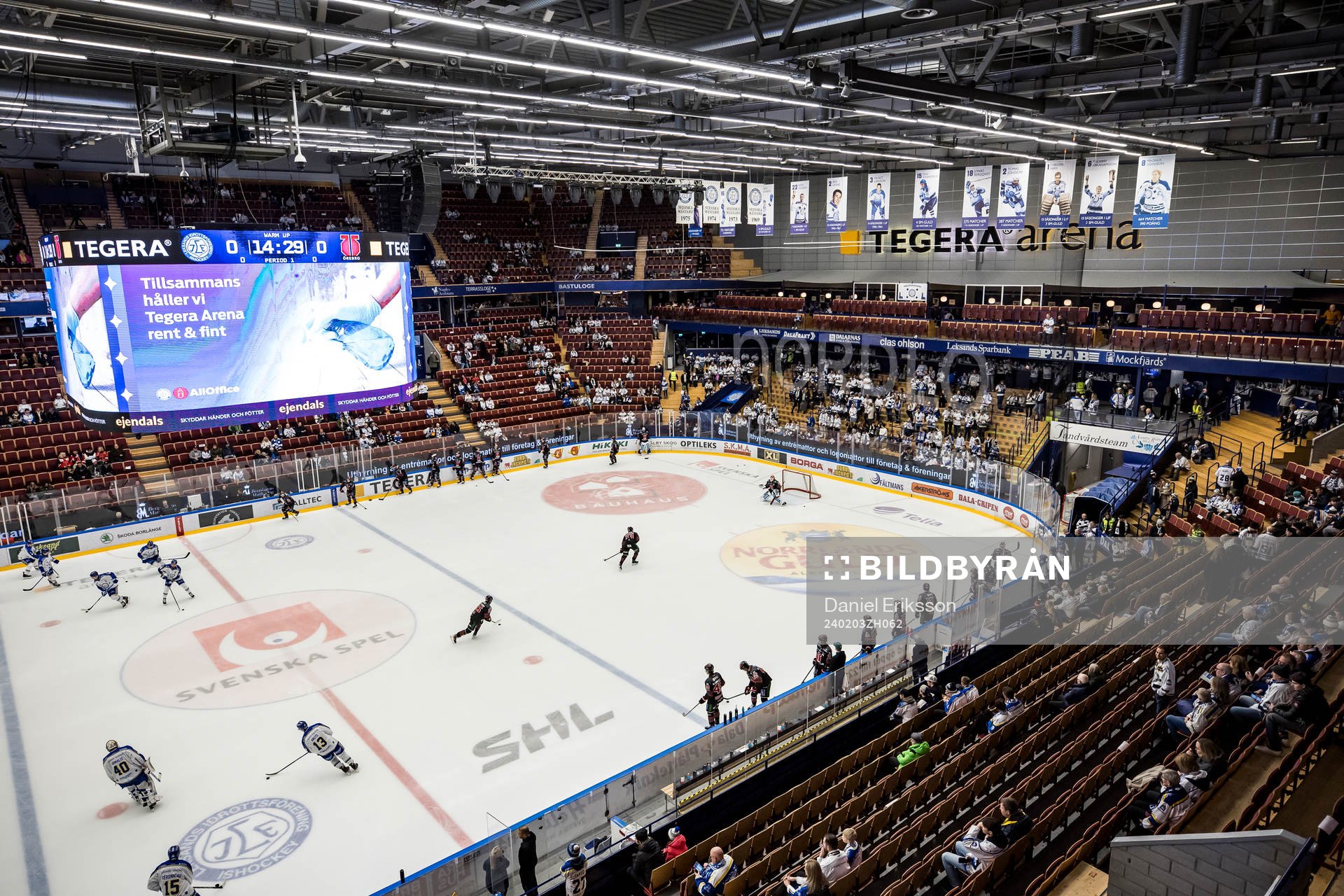 Tegera Arena innan ishockeymatchen i SHL mellan Leksand och