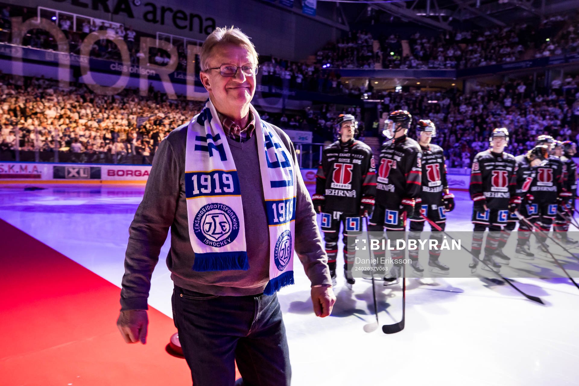 Tomas Jonsson innan ishockeymatchen i SHL mellan Leksand