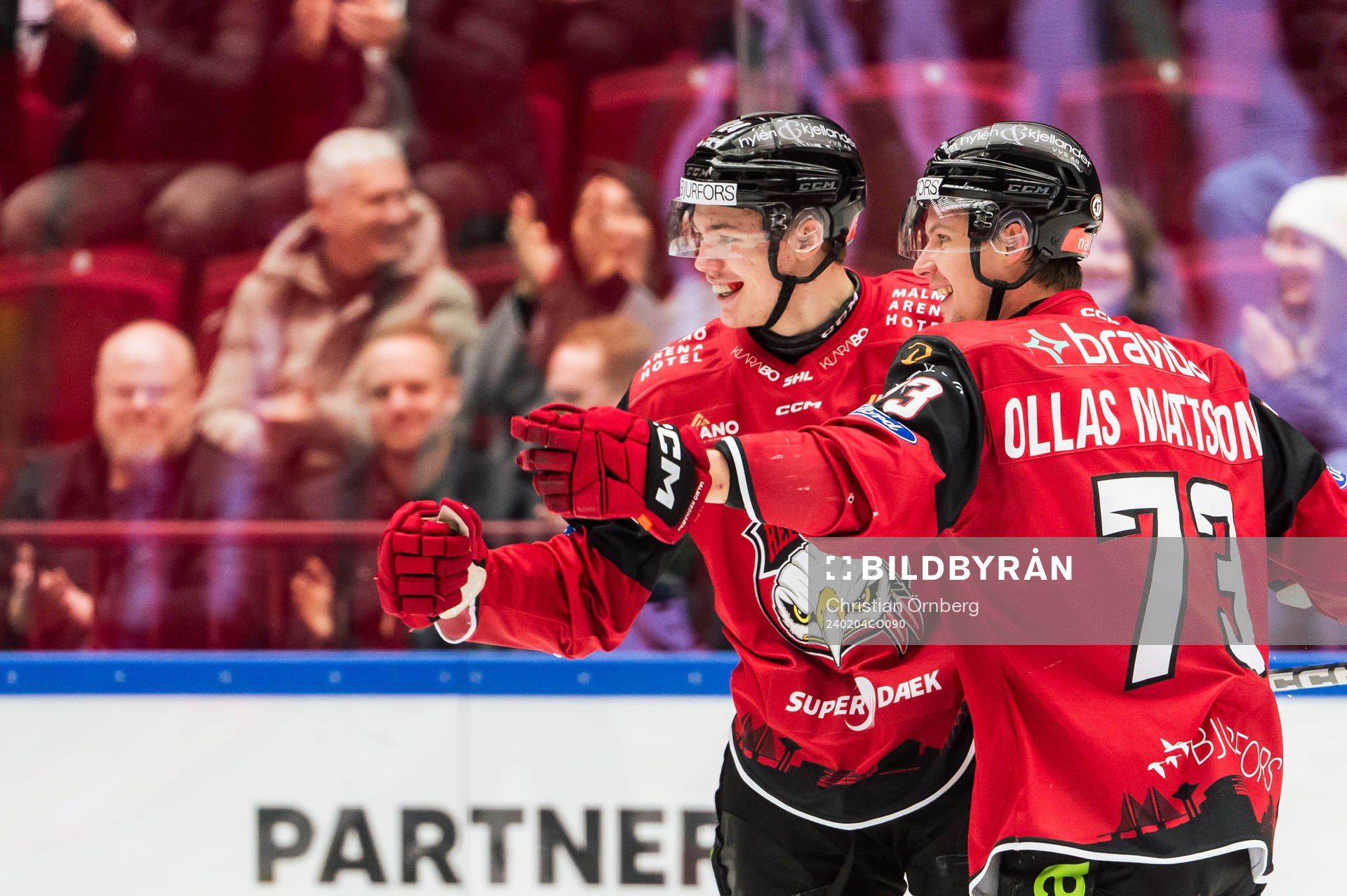 Malmö Redhawks Anton Wahlberg jublar