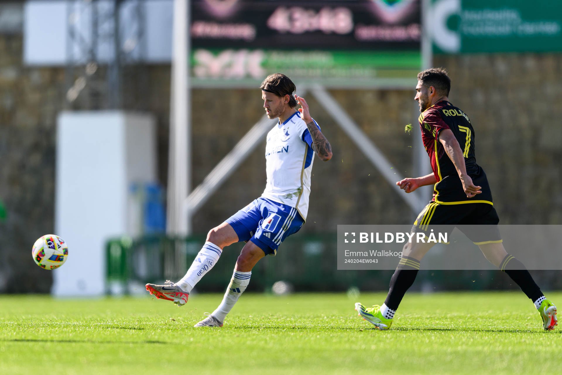 Arnor Traustason of IFK Norrköping and Cristian Roldan of