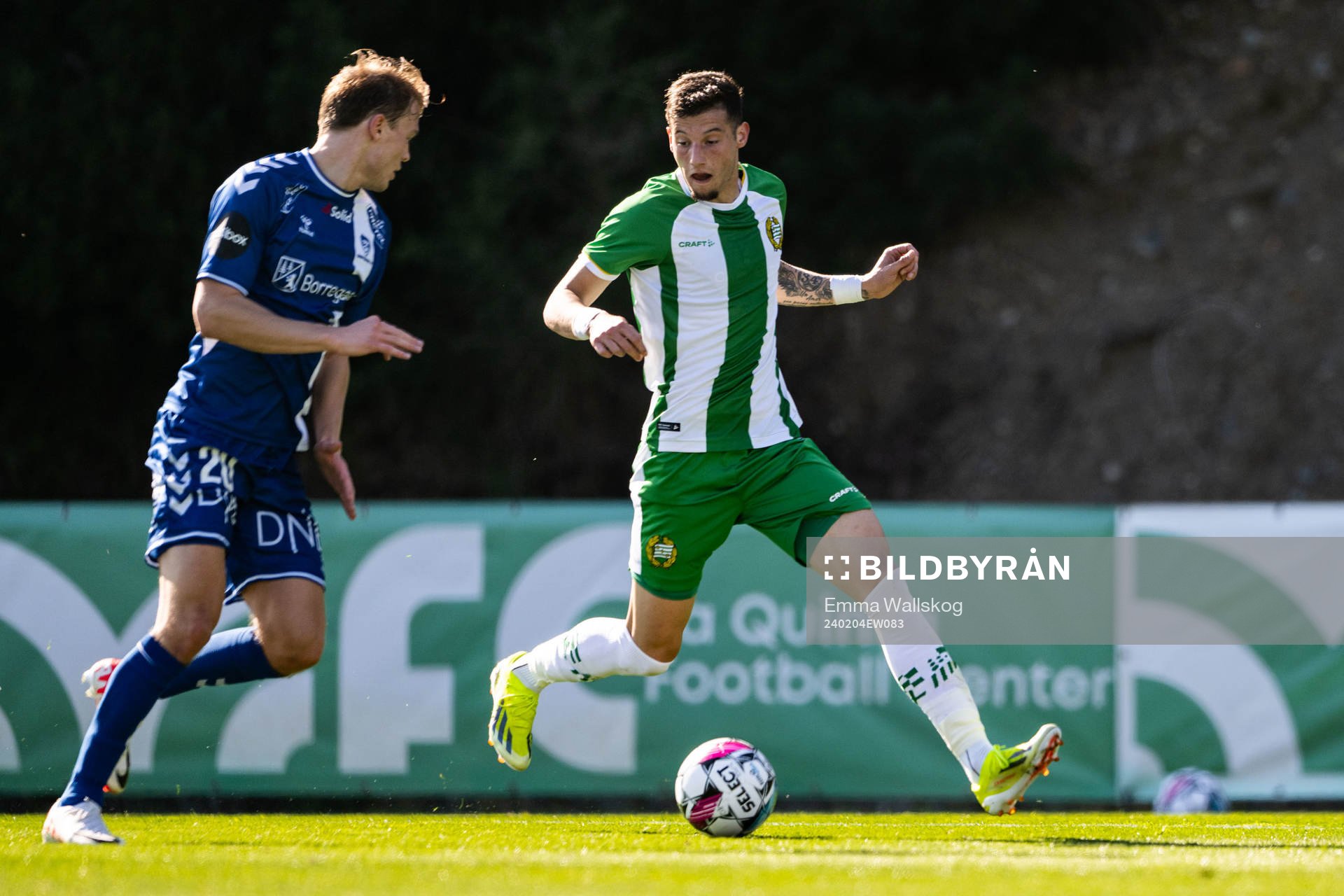 Peter Reinhardsen of Sarpsborg 08 and Viktor Djukanovic of