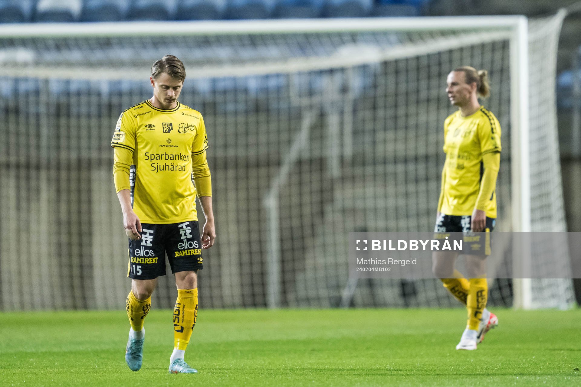 Simon Hedlund of Elfsborg looks dejected