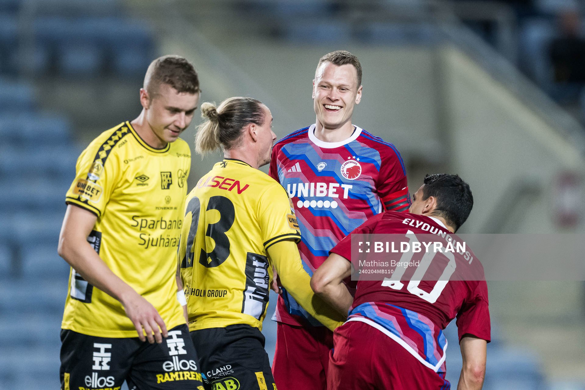 Sebastian Holmén and Niklas Hult of Elfsborg and Viktor