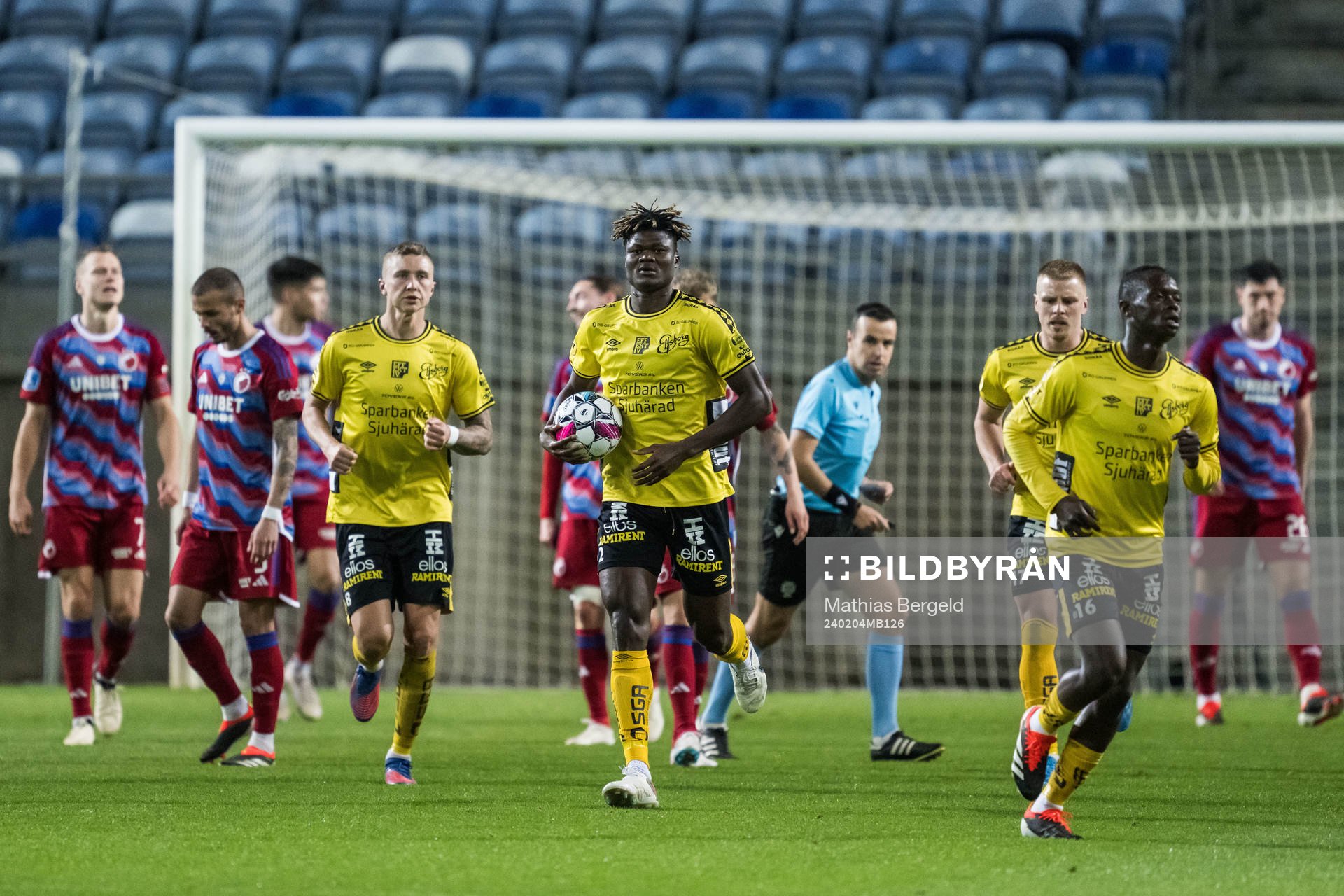 Terry Yegbe of Elfsborg celebrates