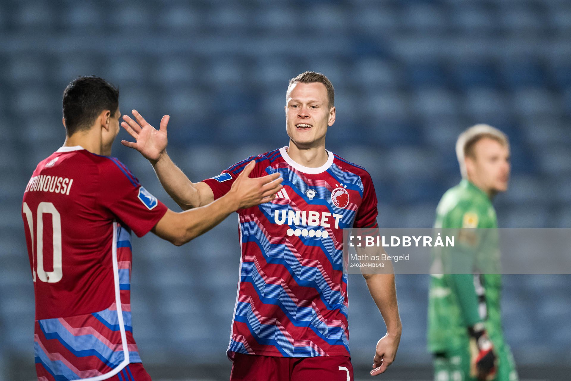 Mohamed Elyounoussi and Viktor Claesson of FC Copenhagen