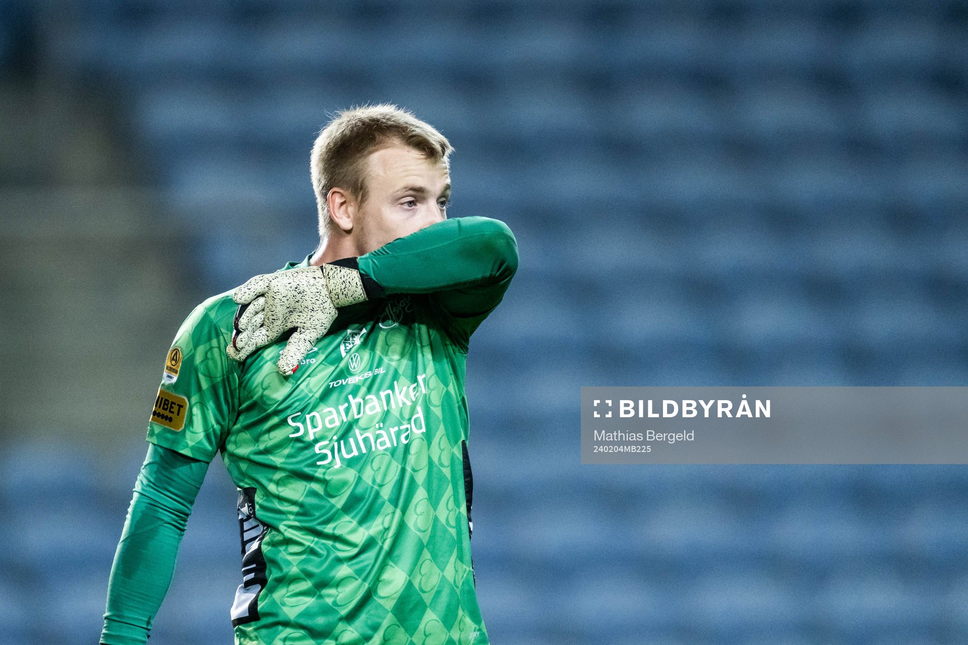 Goalkeeper Isak Pettersson of Elfsborg