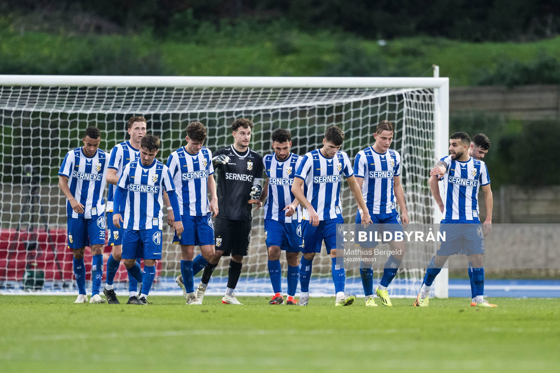 Players of IFK Göteborg look dejected