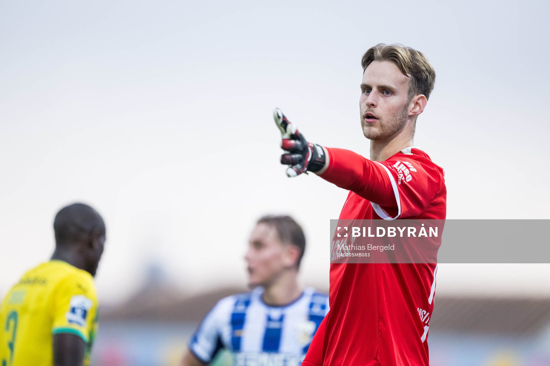 Goalkeeper Elias Olafsson of Mafra