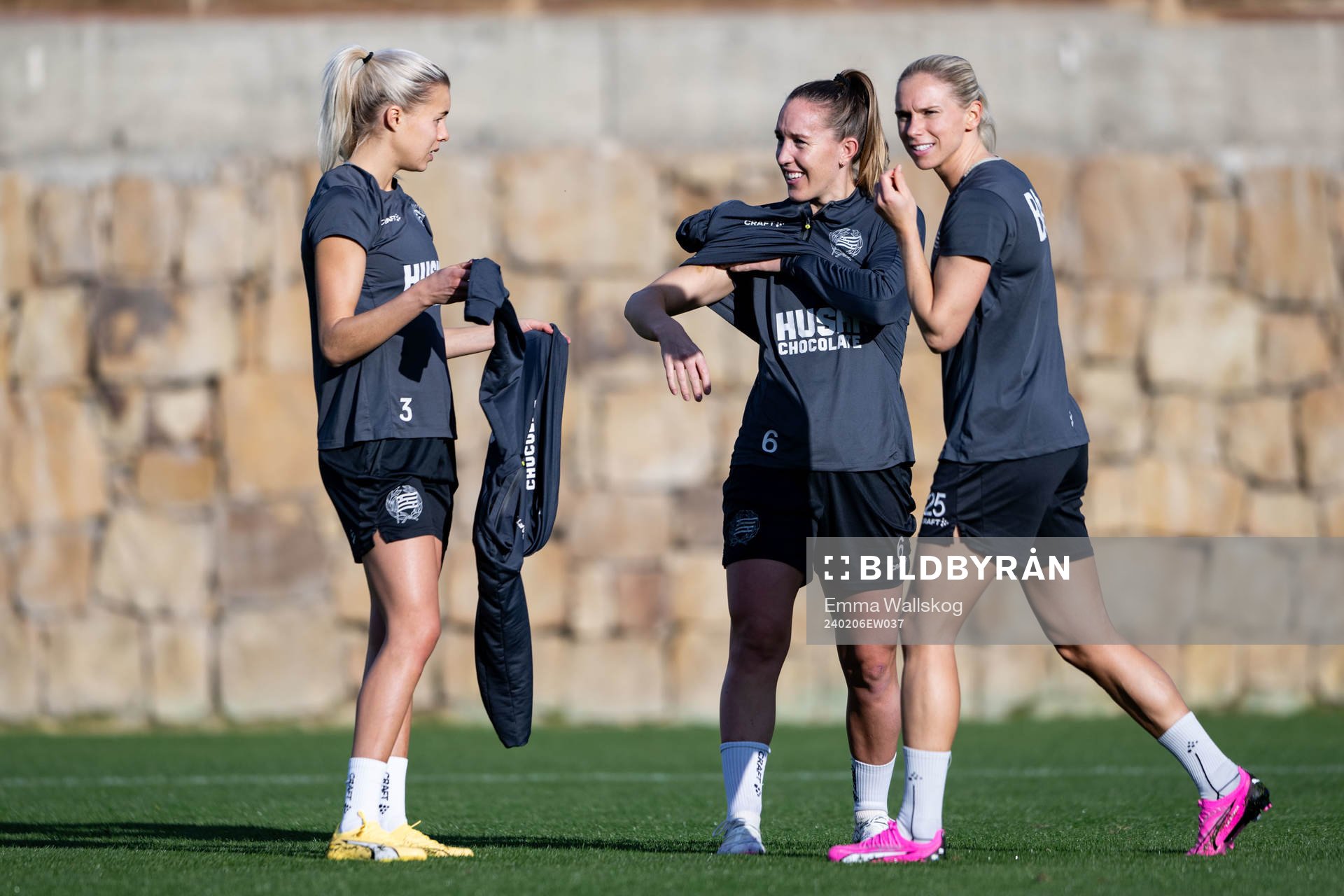 Hammarbys Lotta Ökvist, Julia Roddar och Jonna Andersson