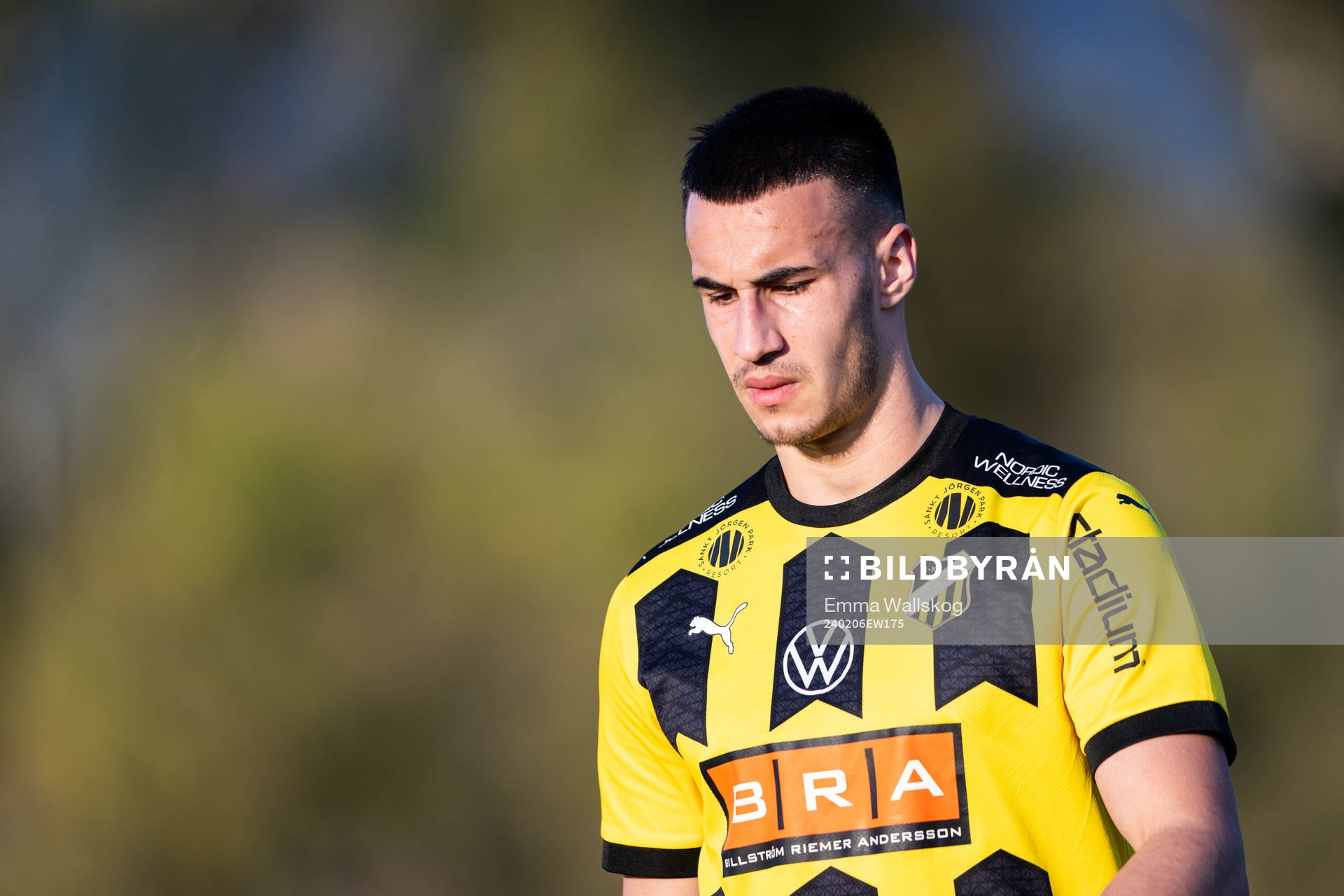 Srdjan Hrstic of Häcken looks dejected
