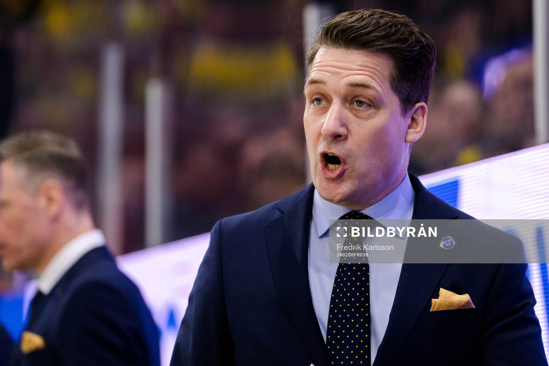 Head coach Sam Hallam of Sweden