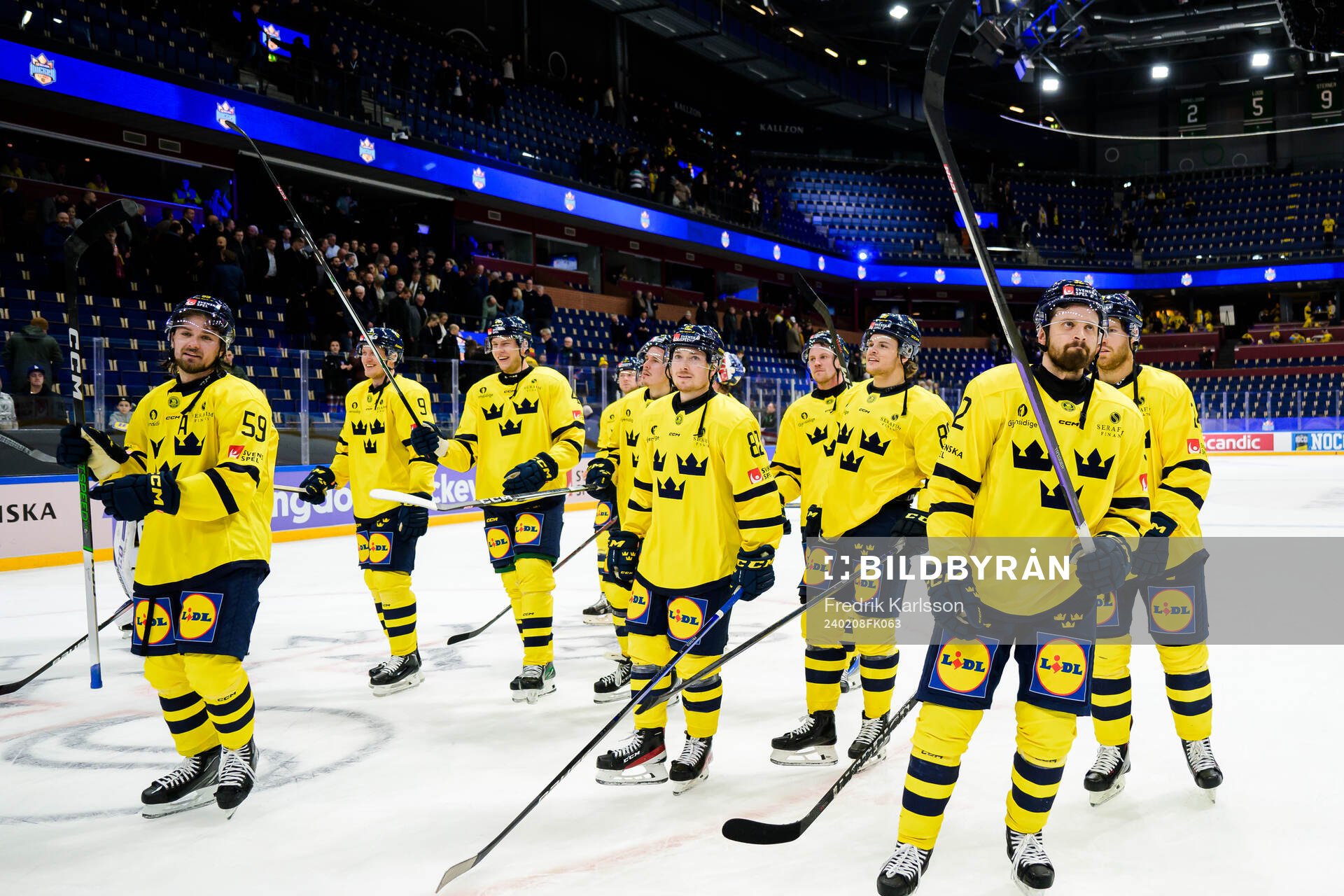 Players of Sweden celebrate